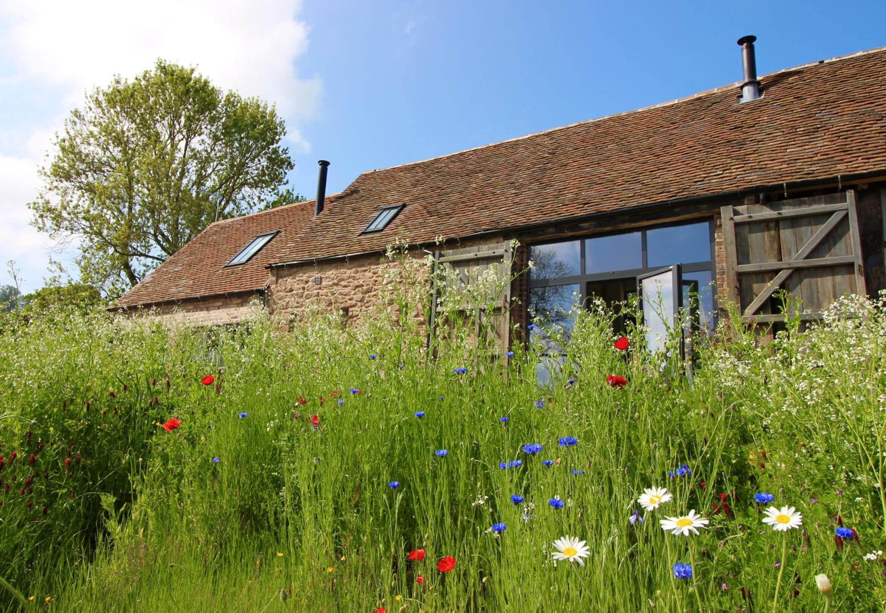 The Cart House - Beautiful Contemporary Barn - Hot Tub view 4