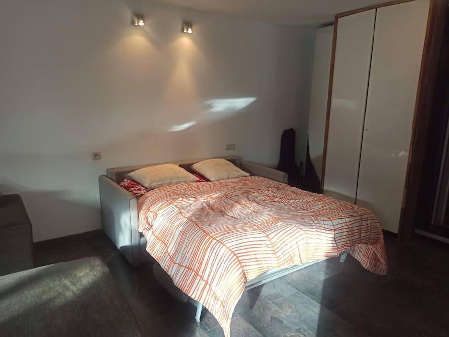 Lux & Cozy Apt + Garden +Jaccuzi