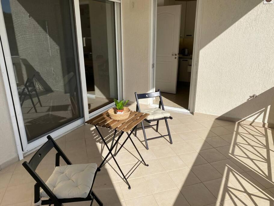 Urban Apartment in Marousi with Rural View