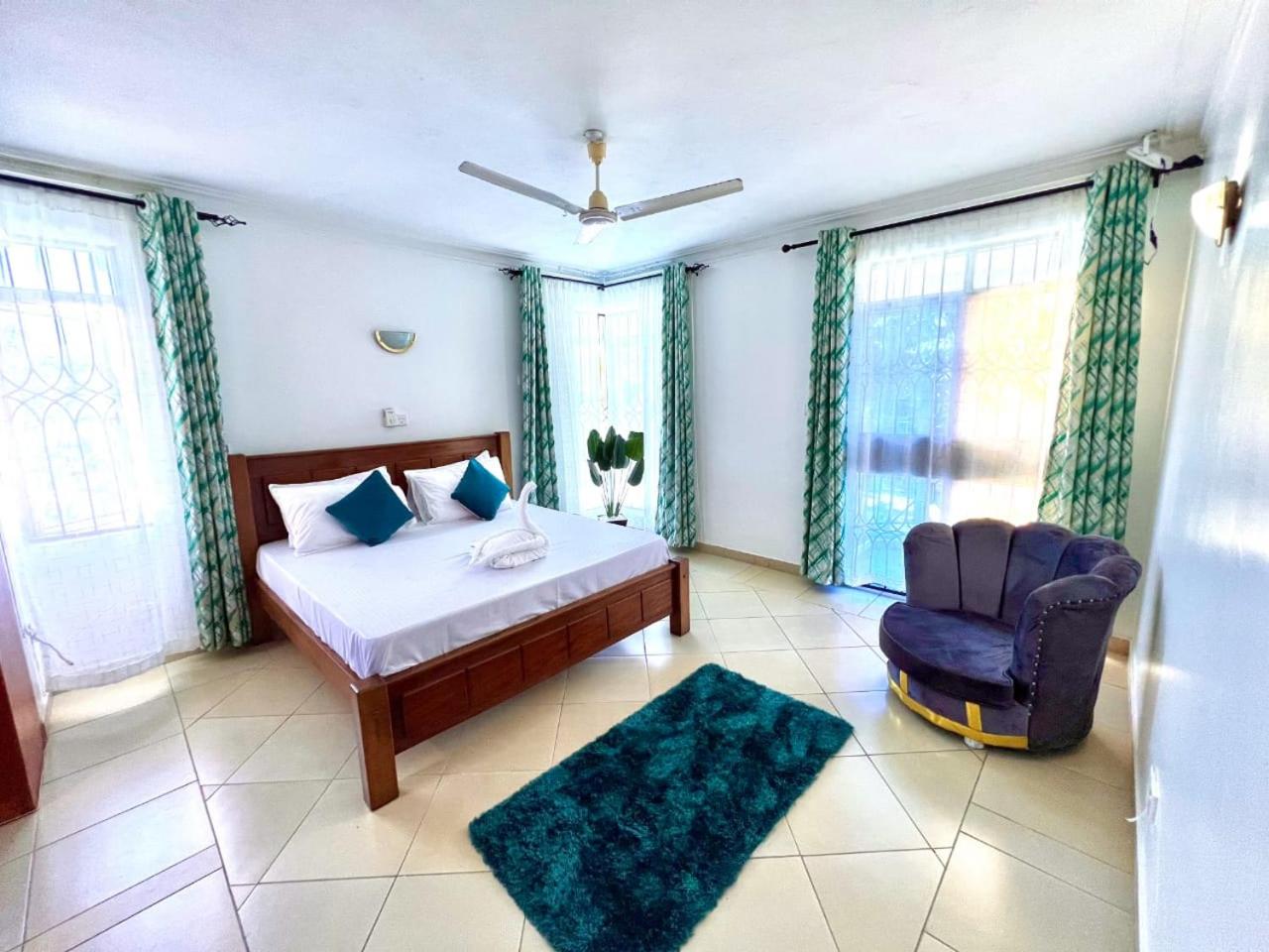 RoyalVacationSuites Mombasa, Kenya view 4