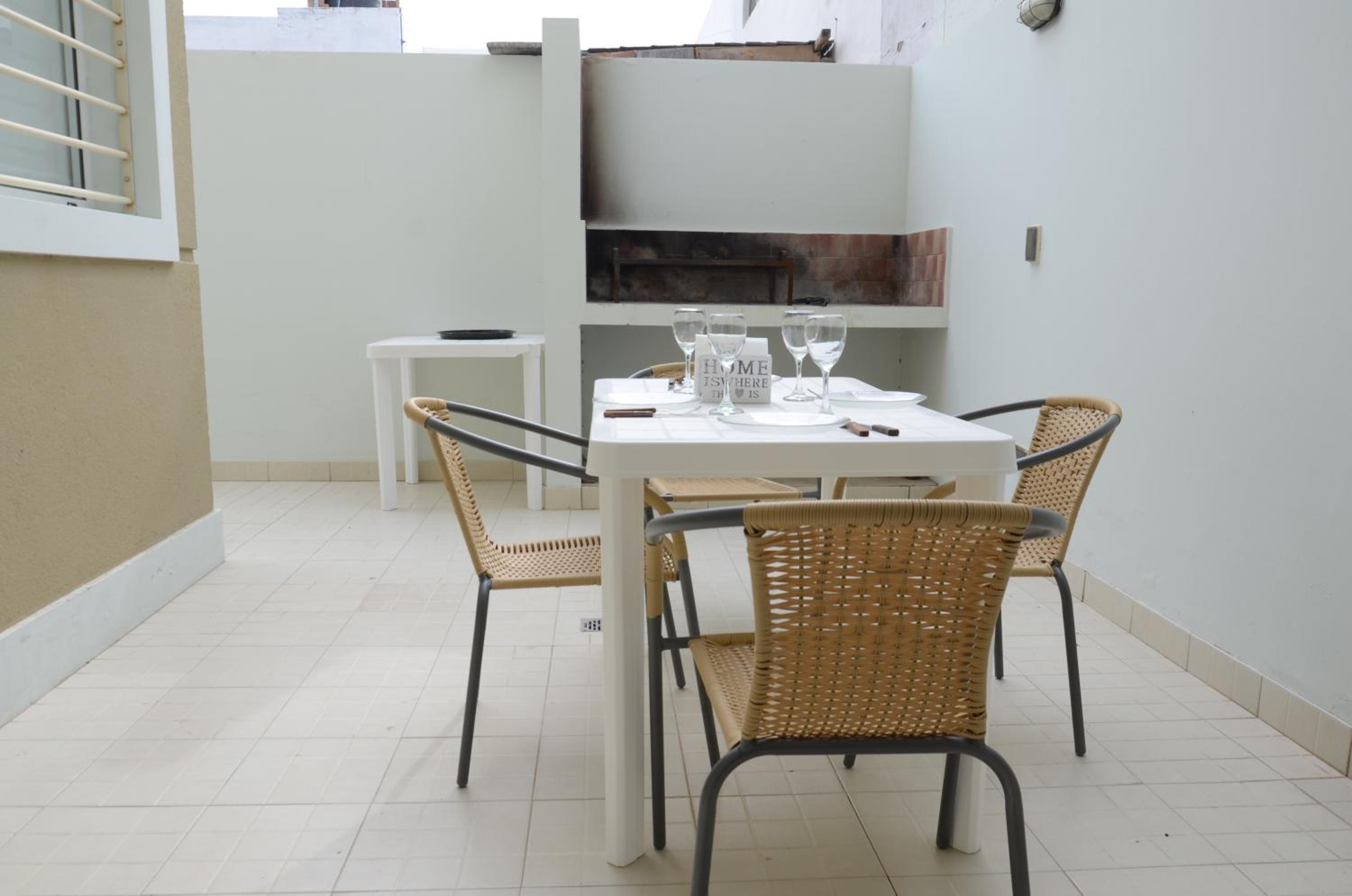 Hotel kaiser, calido, luminoso, a pasos del mar - Image 1