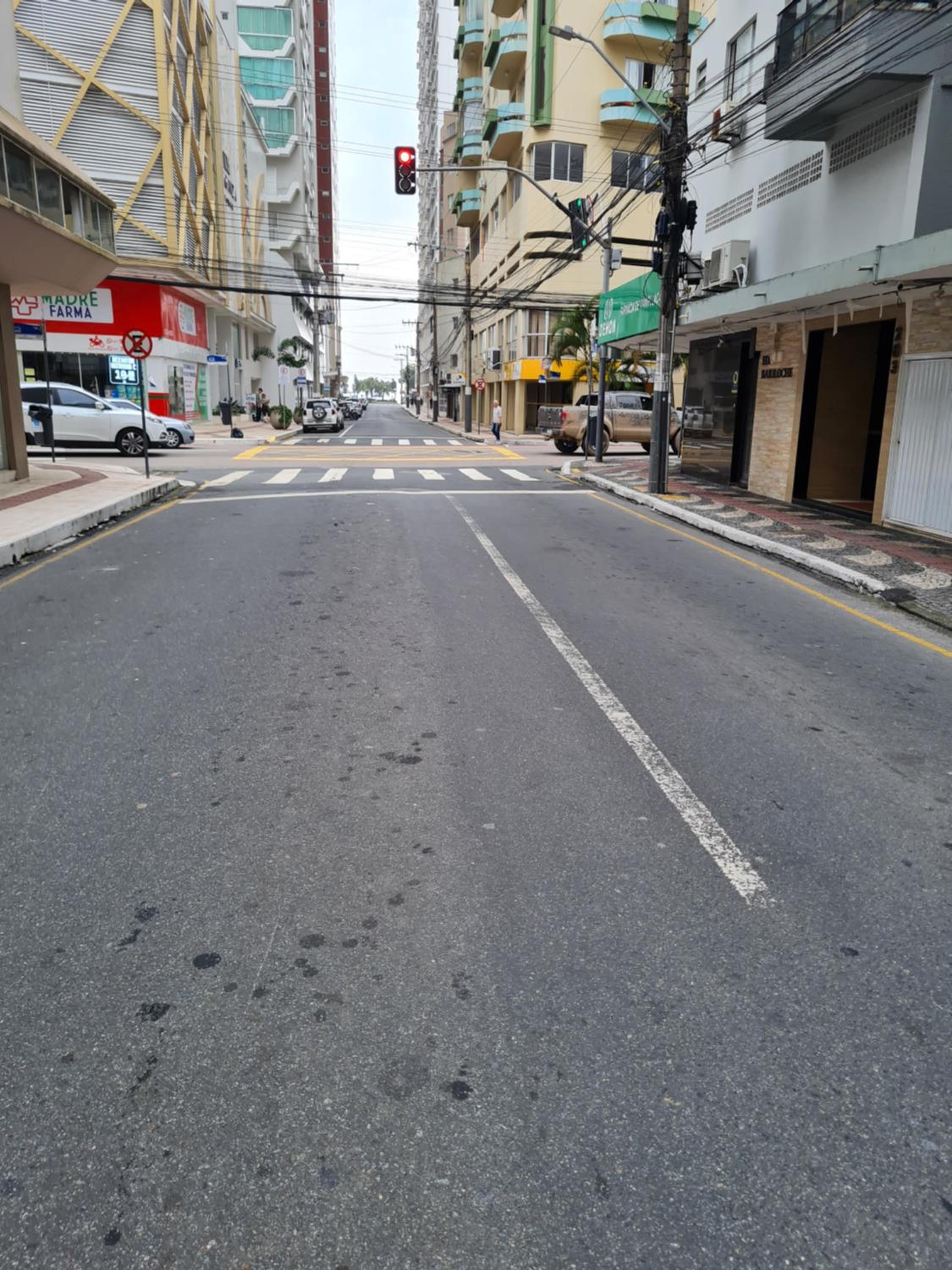 APTO PÉ NA AREIA, FRENTE MERCADO KOCH
