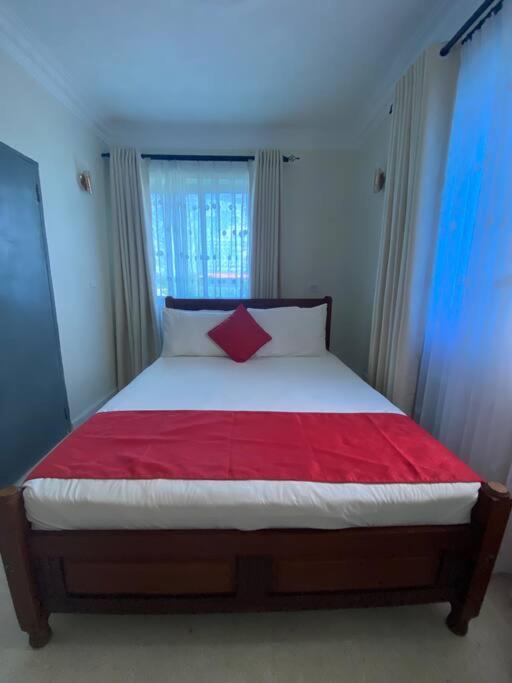 Apt 3 Diani Escape view 2