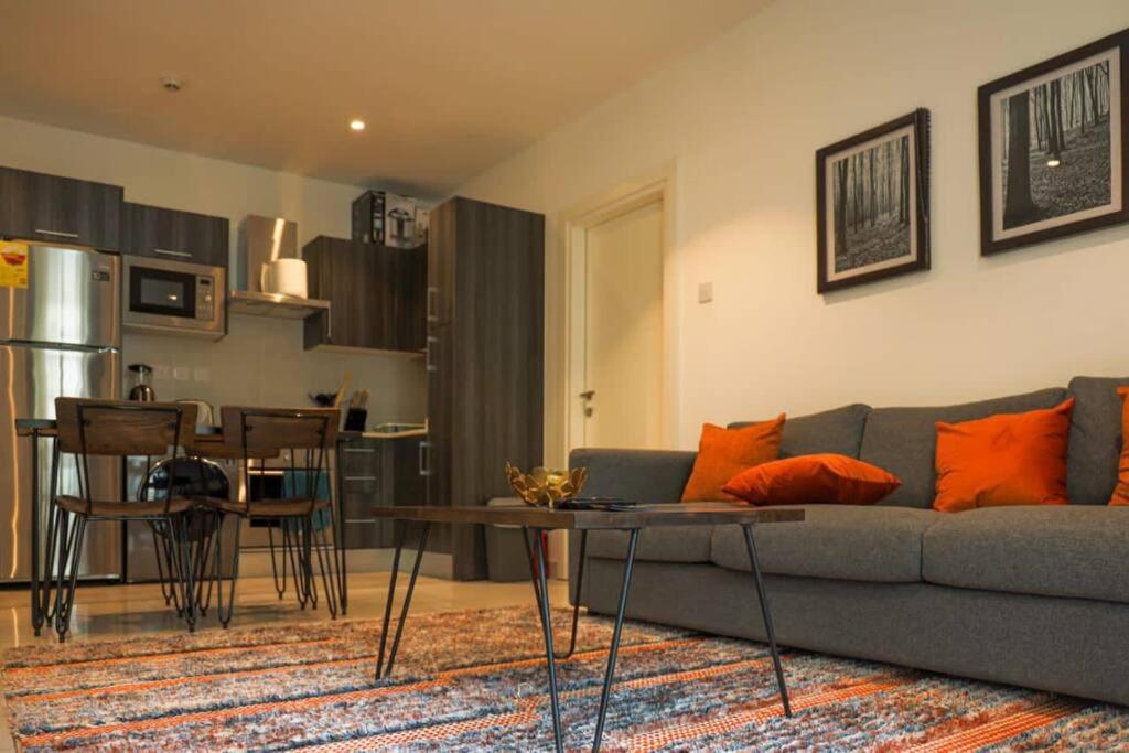 Paradise 1 bedroom Apartment @Embassy Gardens
