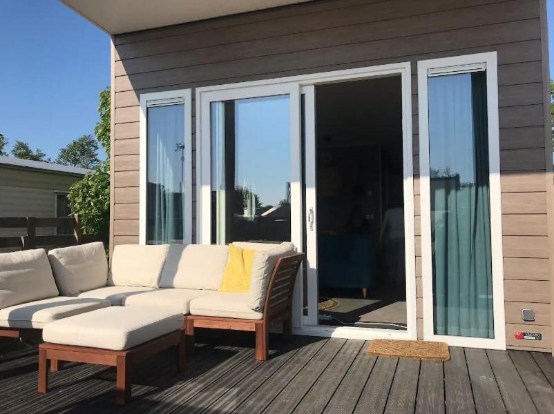 Chalet 561 op Recreatiepark De Wielen view 3