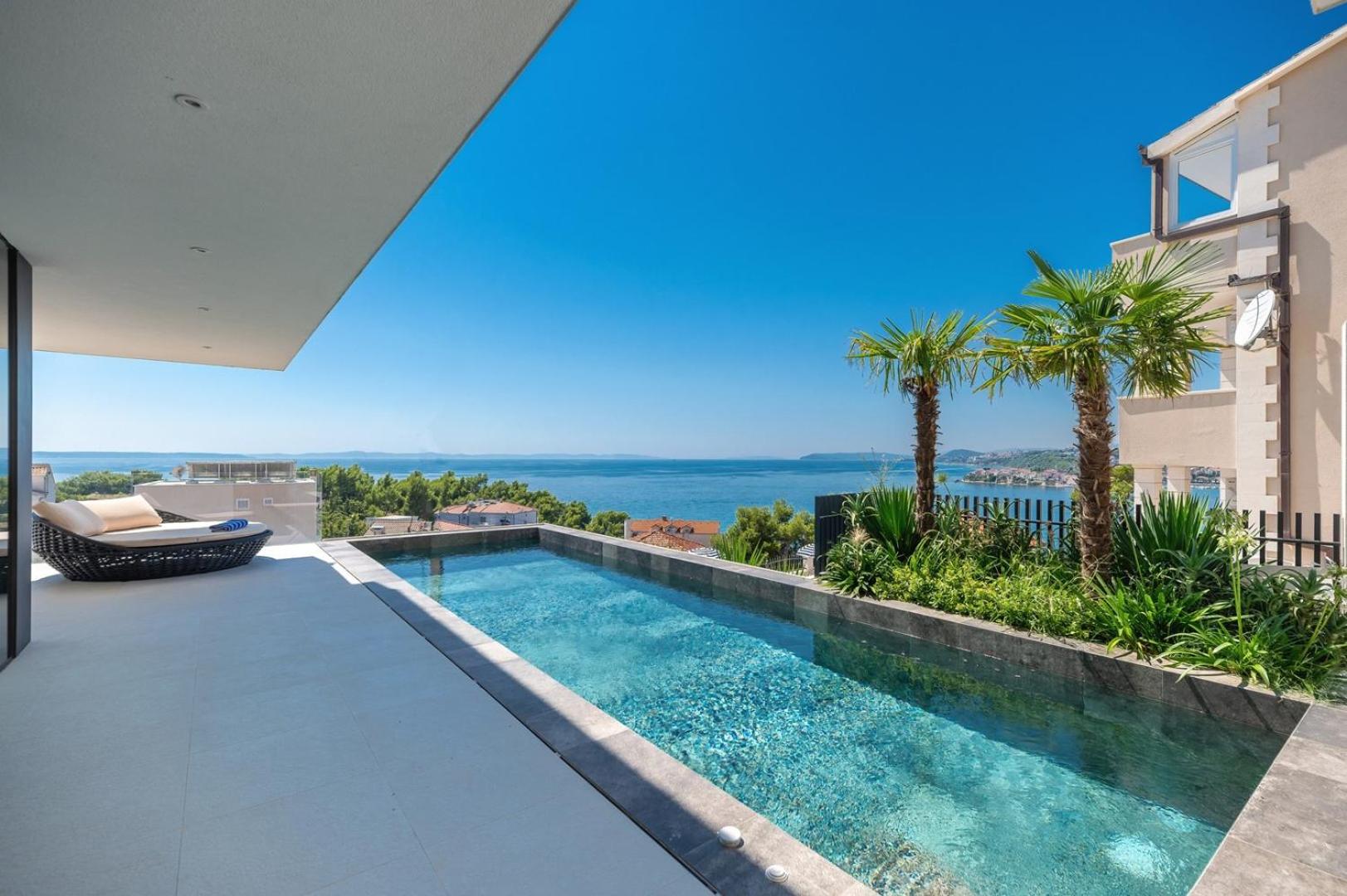 Superb Villa Meliora view 5