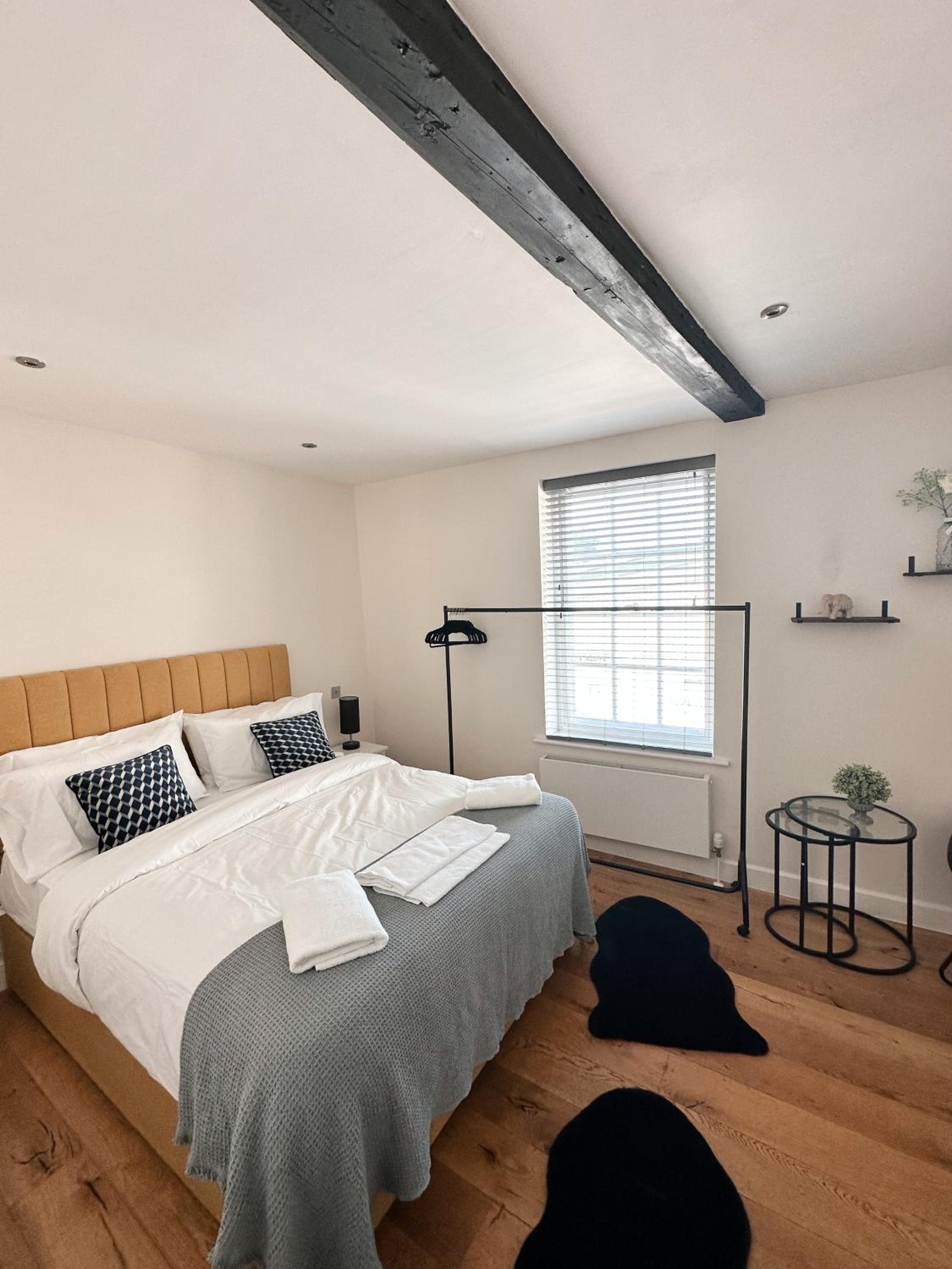 73B Weavers House - Mountergate view 3