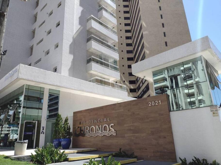 Apartamento Mobiliado de frente p/ Av. Beira Mar