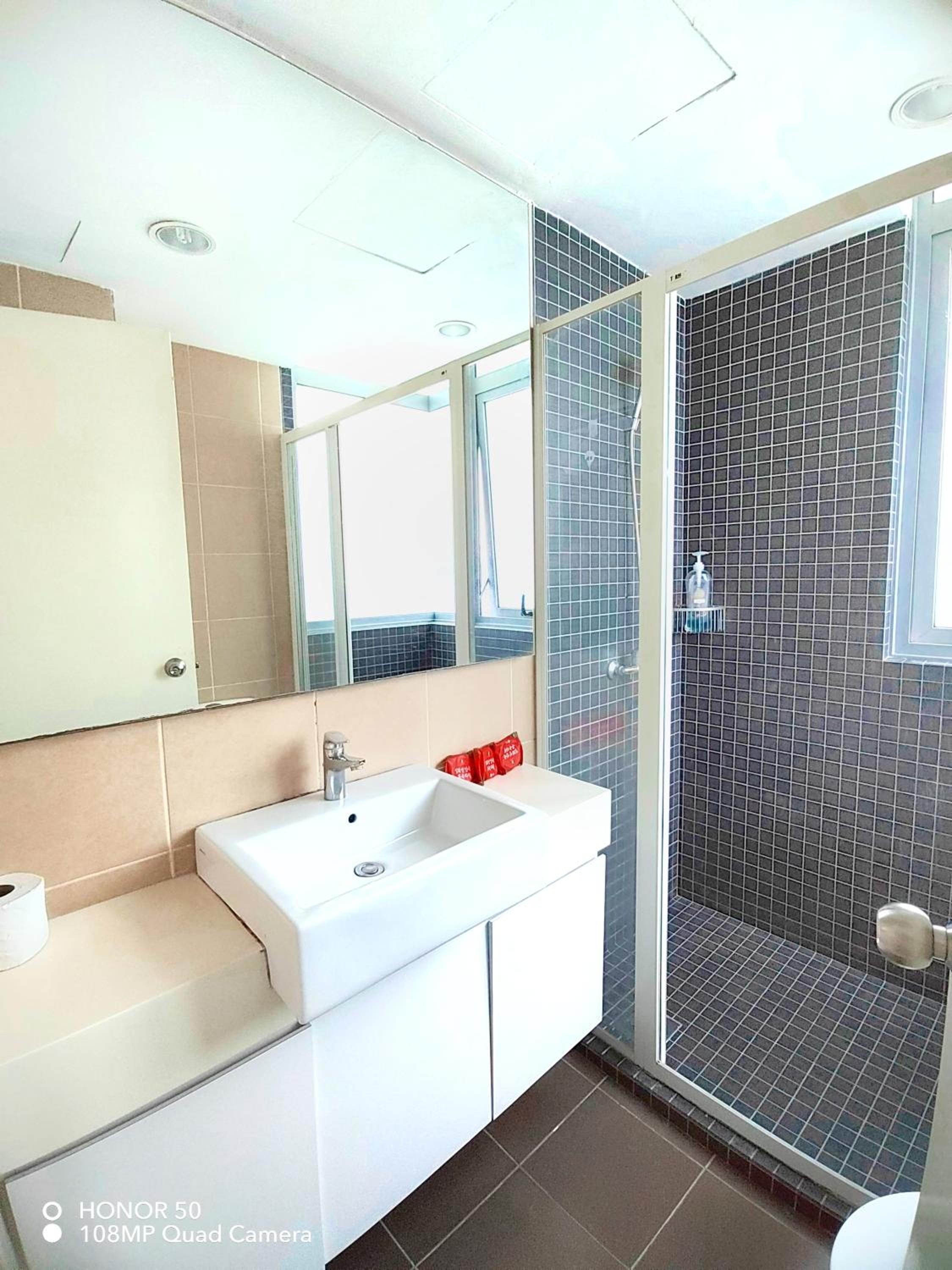 2BR Cozy Family Suite Taragon Puteri Bintang