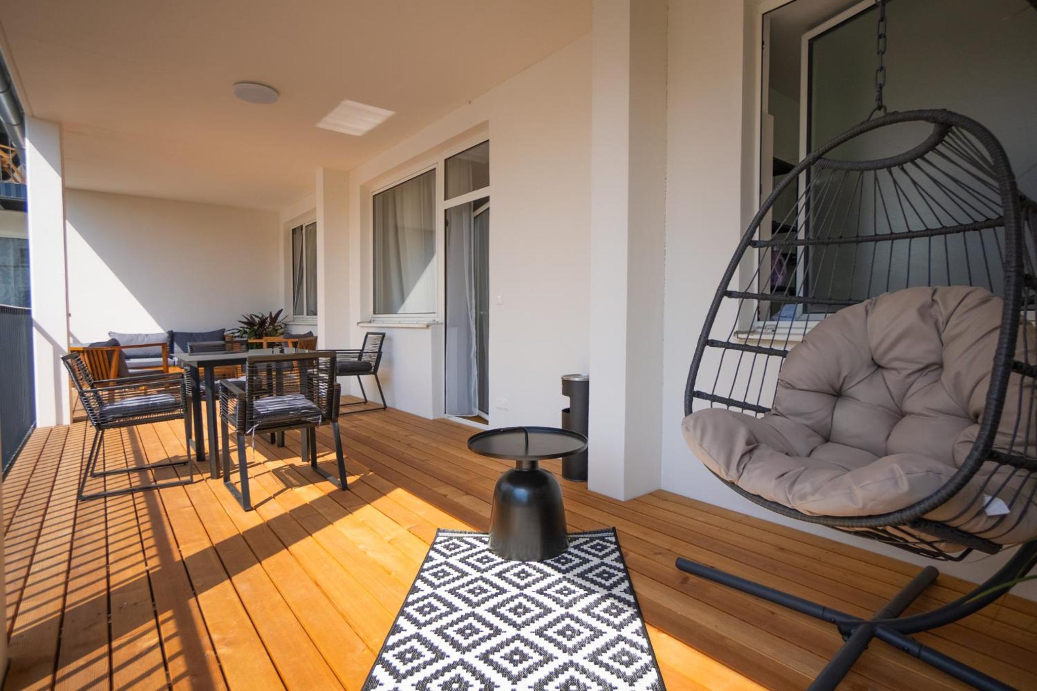Bright stylish apartment with a huge terrace in a top location