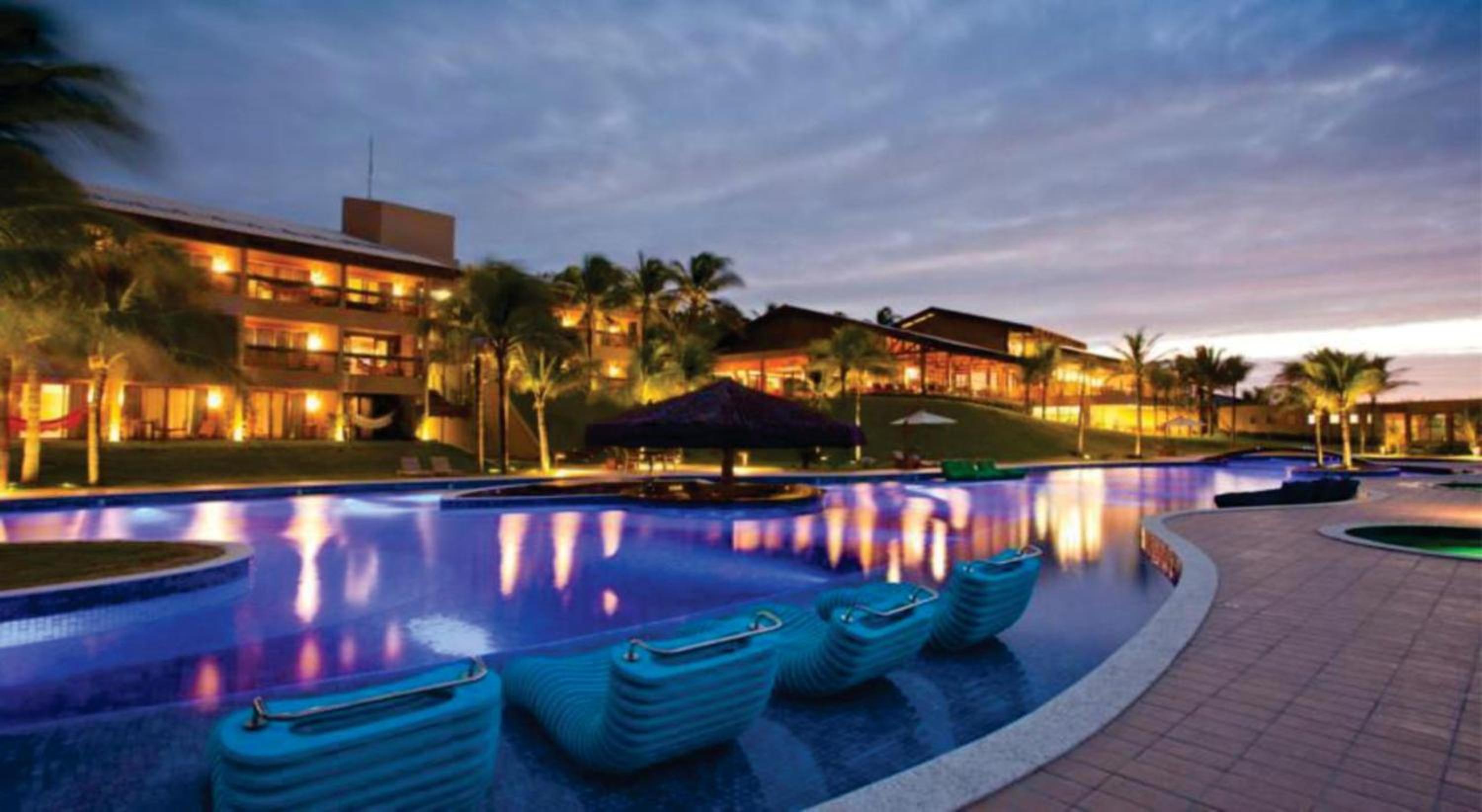 Riviera Beach Place And Manhattan Golf Residence Up to 6 Adults and 3 Children