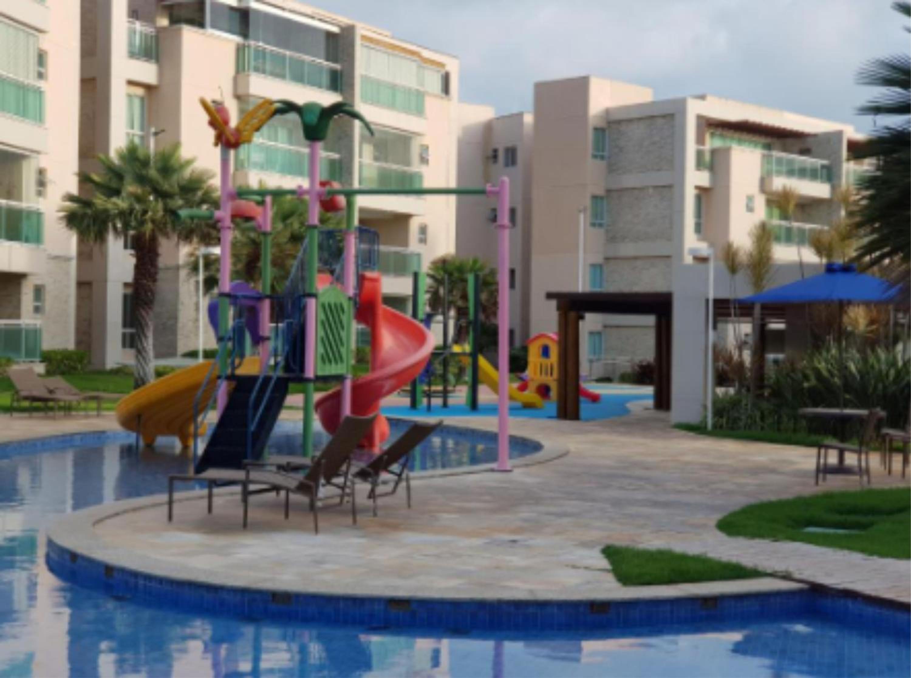 Riviera Beach Place And Manhattan Golf Residence Up to 6 Adults and 3 Children