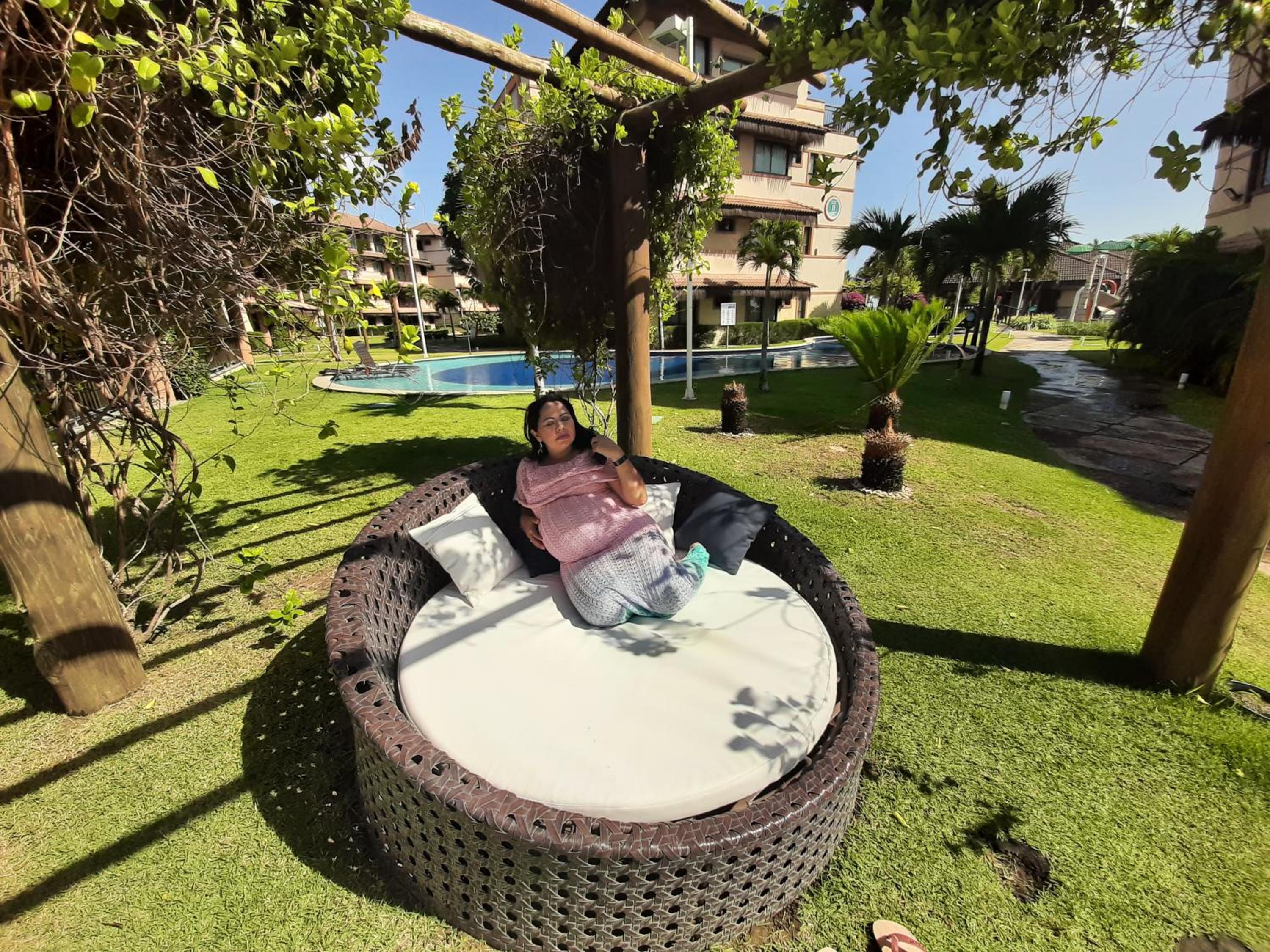 Riviera Beach Place And Manhattan Golf Residence Up to 6 Adults and 3 Children