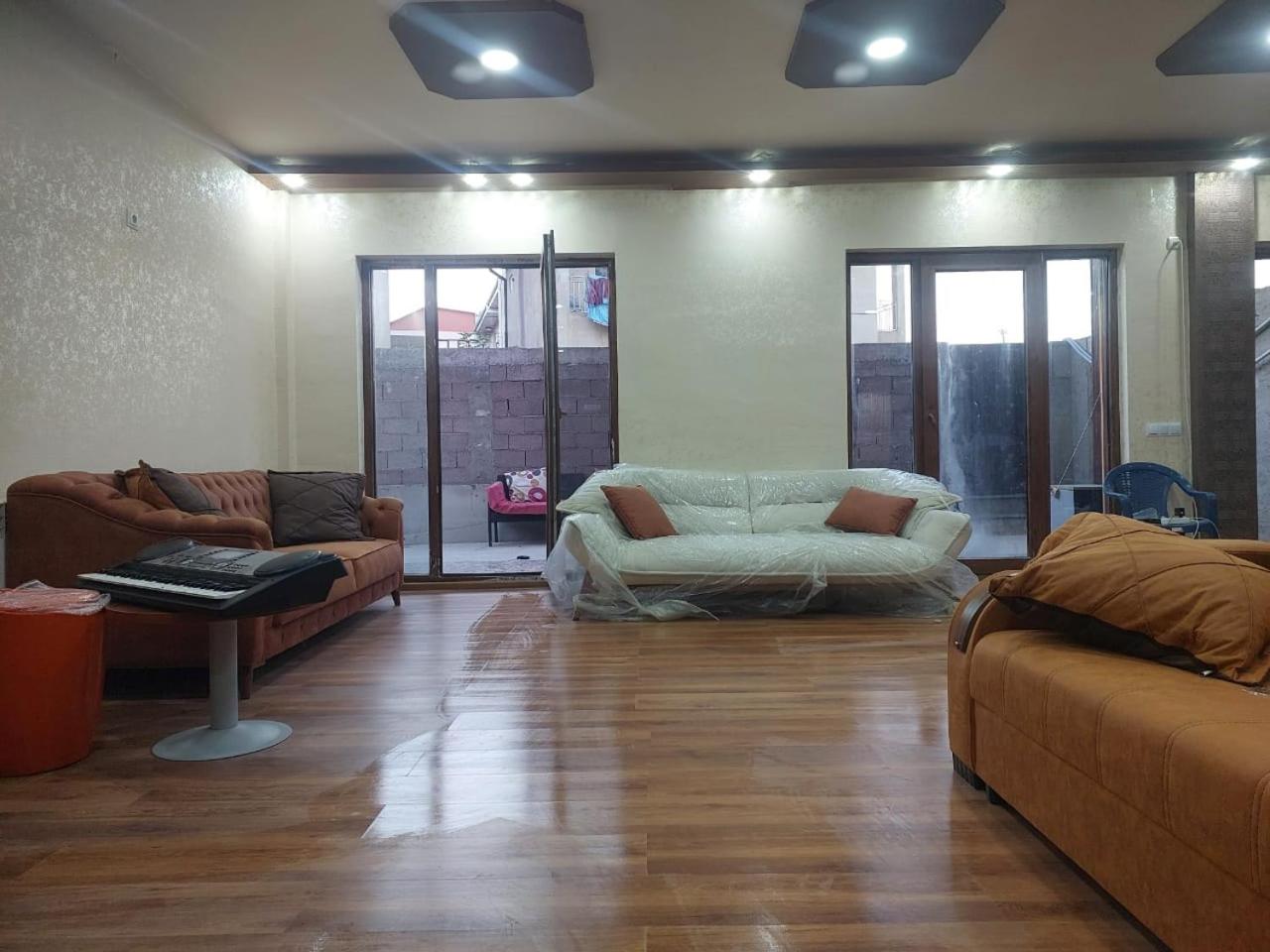 Yosi villa