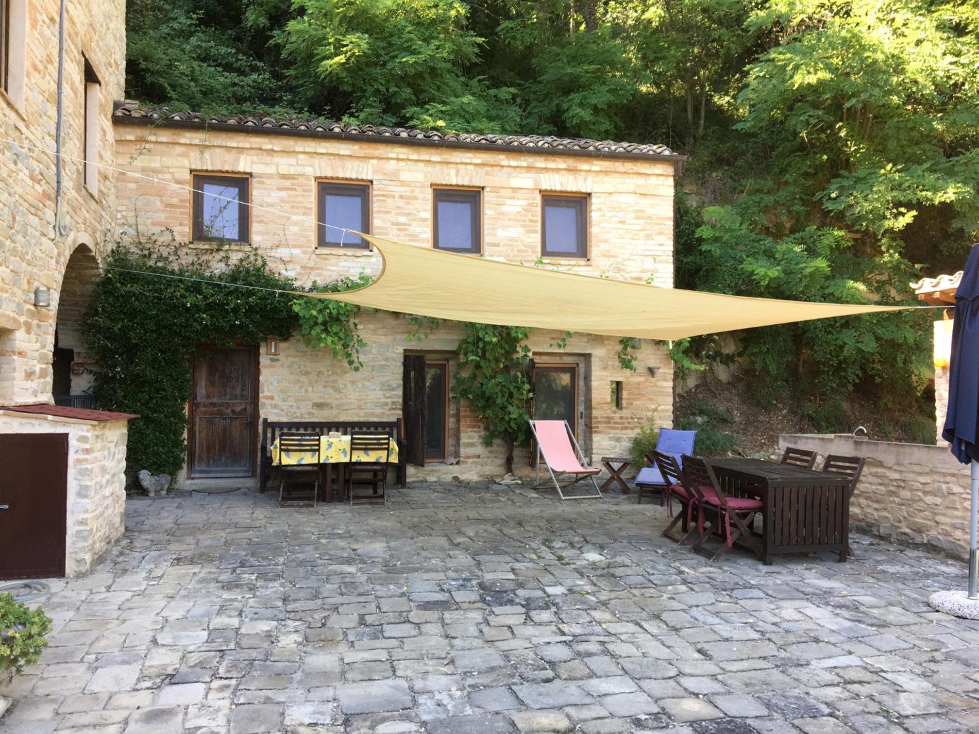 Elegant Country Villa, Italian style family house view 2