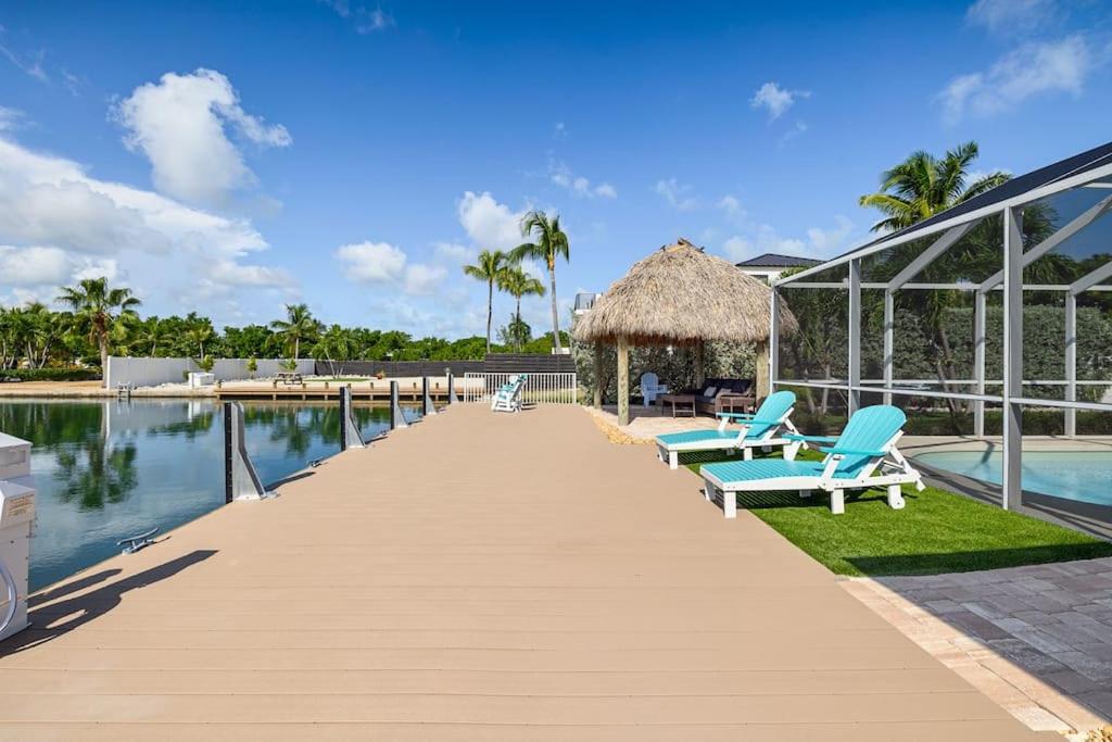 Super Snapper lux w/Heated Pool, Tiki, Dock, Lanai view 3