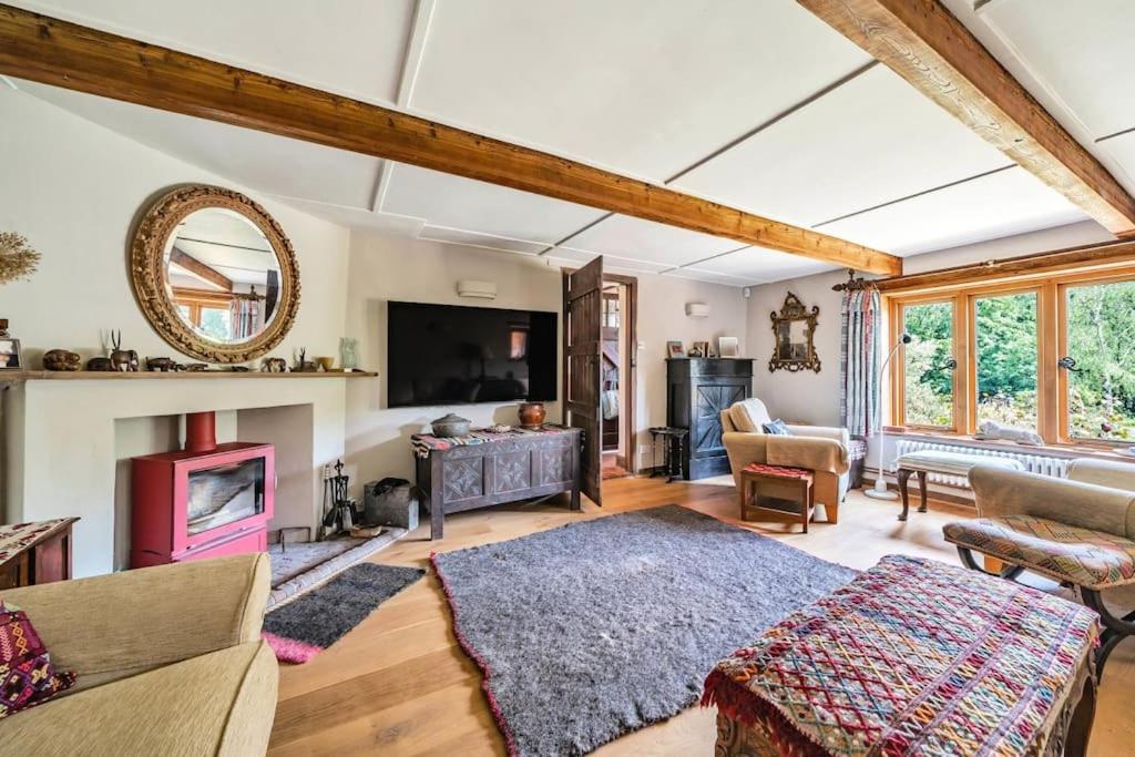 Amazing Arts & Crafts House view 3