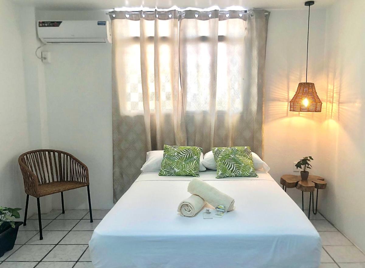 HOTEL PLAYAS PERDERNALES ECUADOR