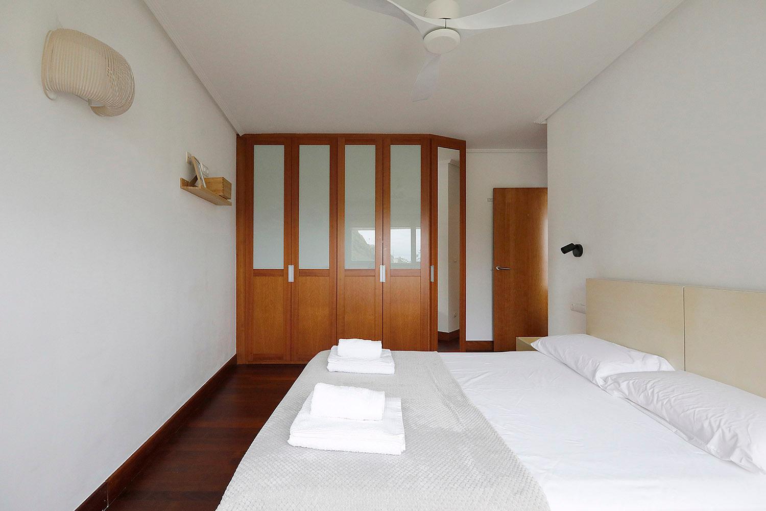 San Sebastian Orio apartment on the beach garage