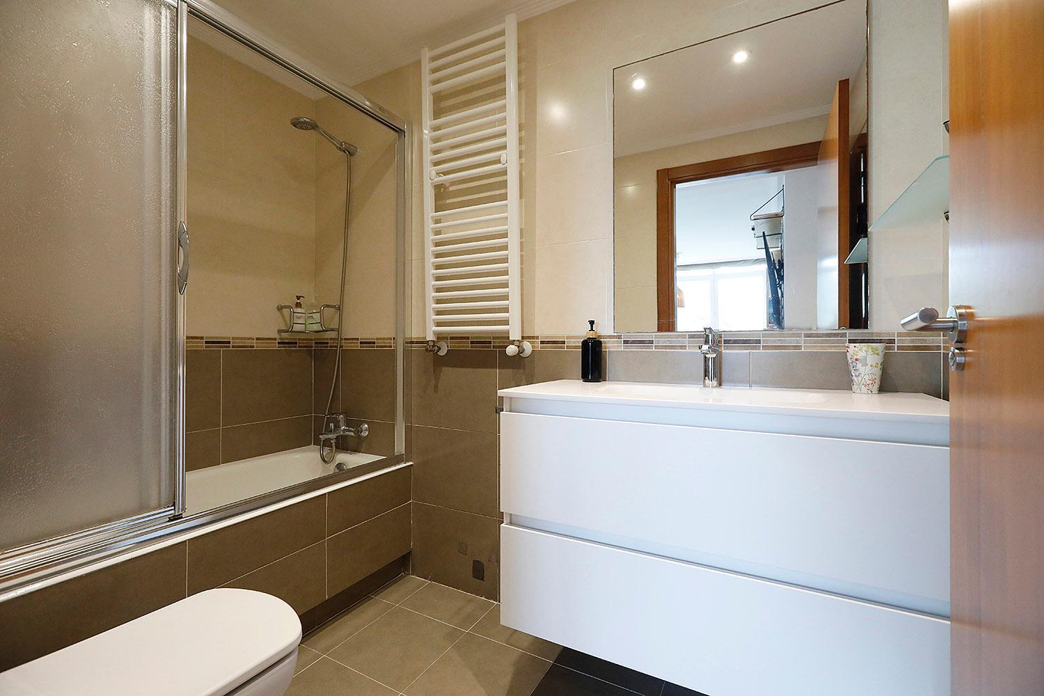 San Sebastian Orio apartment on the beach garage
