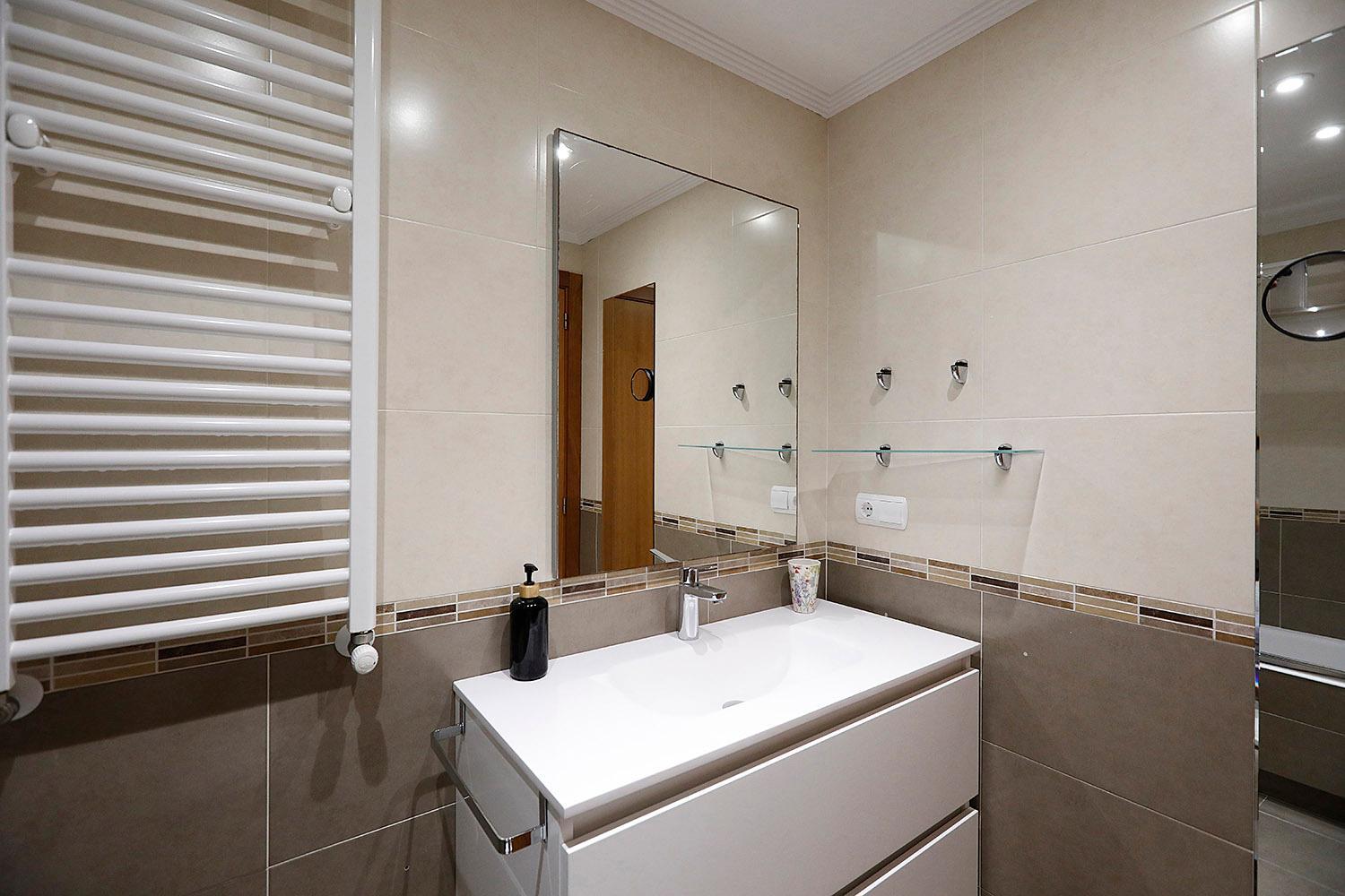 San Sebastian Orio apartment on the beach garage