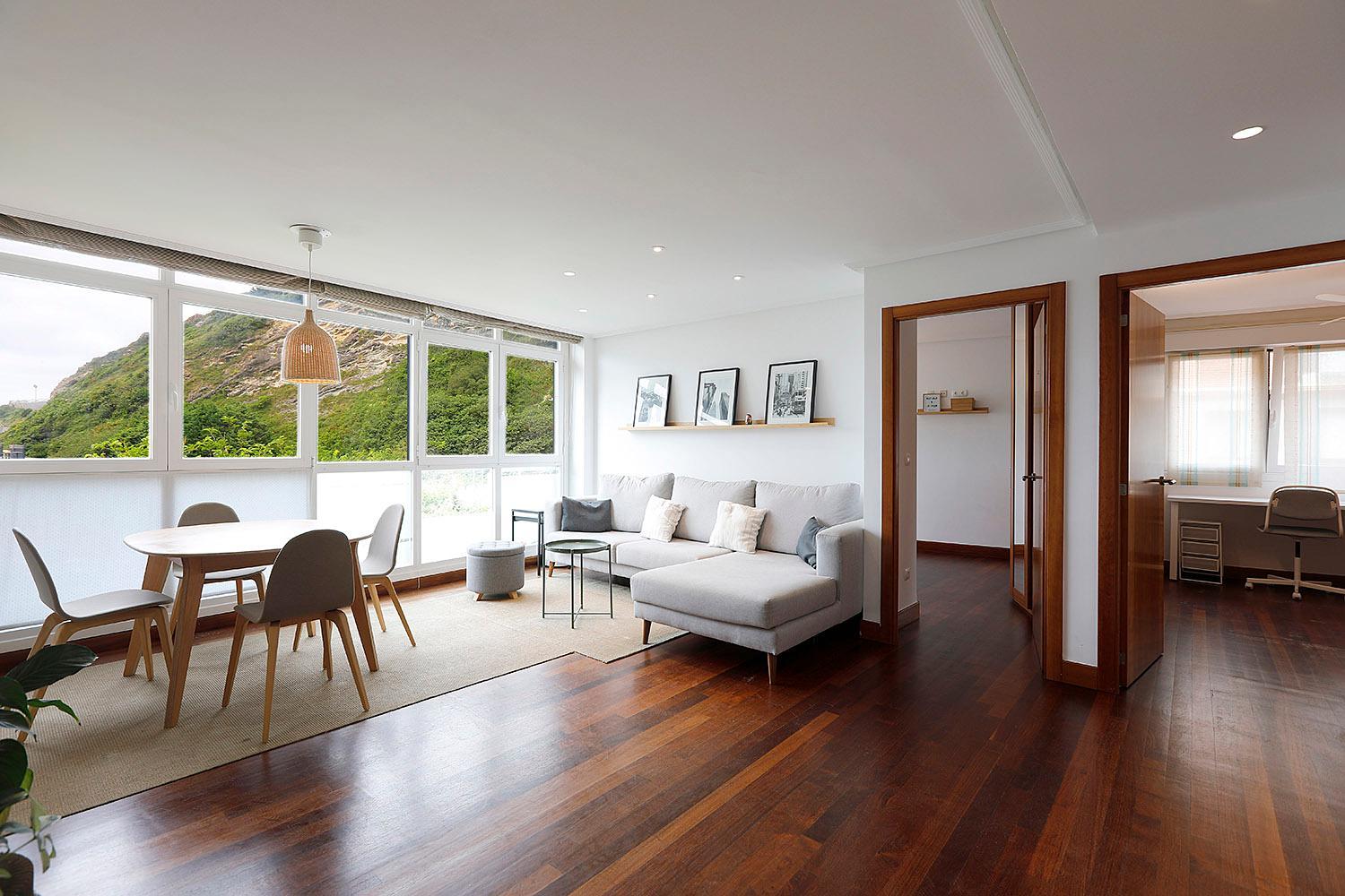 San Sebastian Orio apartment on the beach garage
