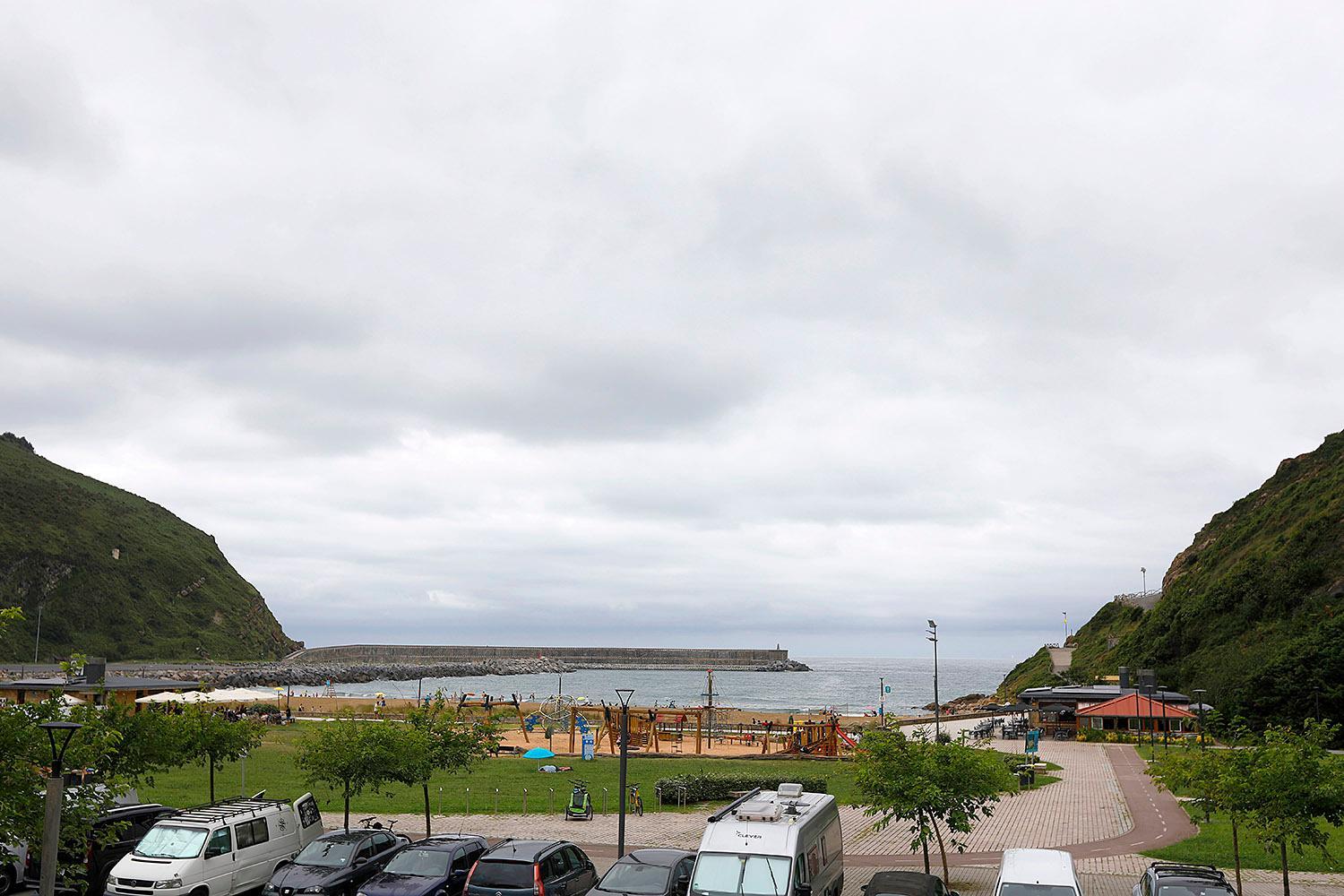 San Sebastian Orio apartment on the beach garage