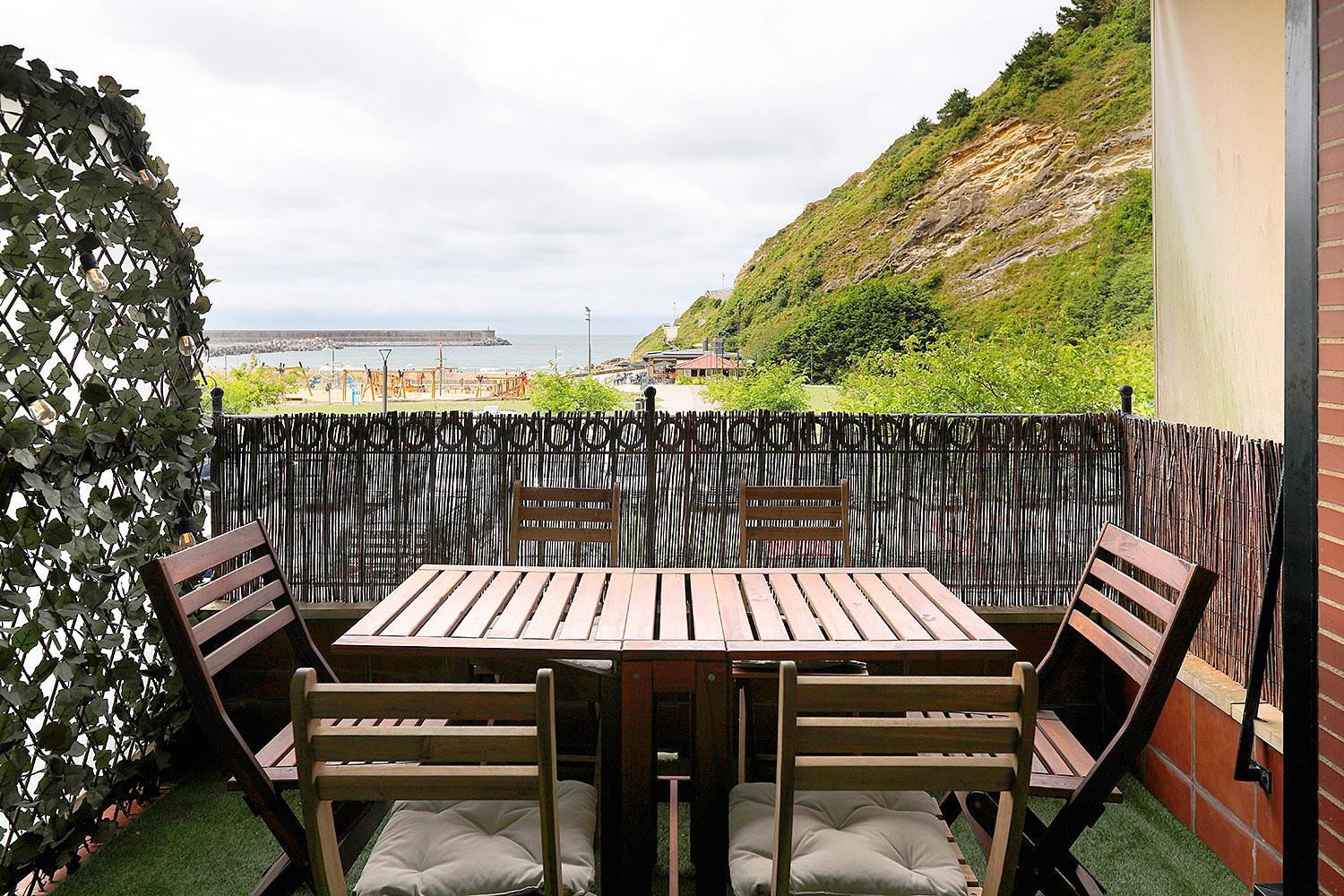 San Sebastian Orio apartment on the beach garage