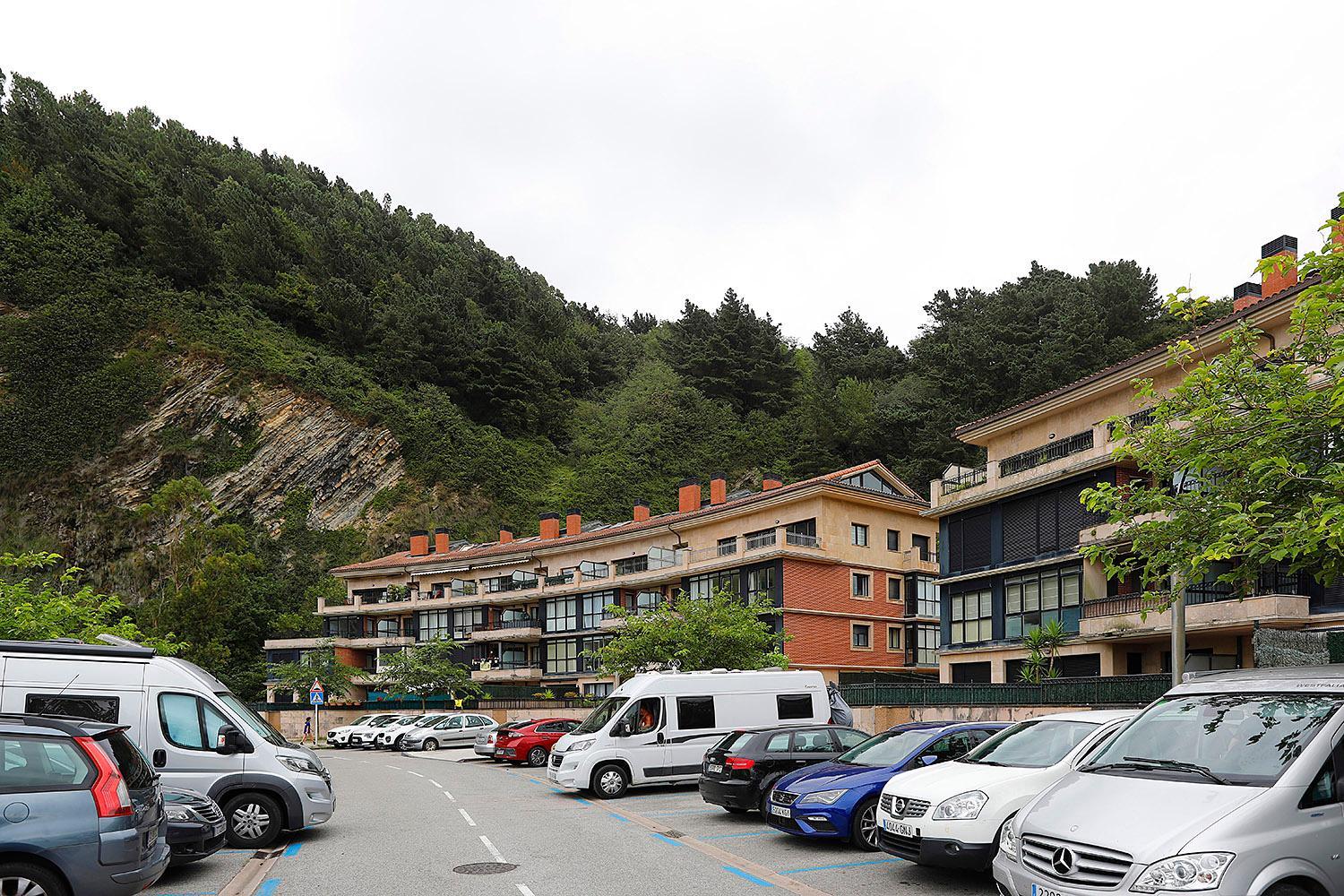 San Sebastian Orio apartment on the beach garage