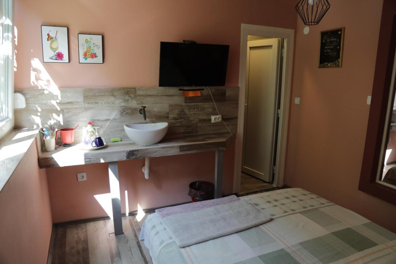 Dolce Vita 7 view 2
