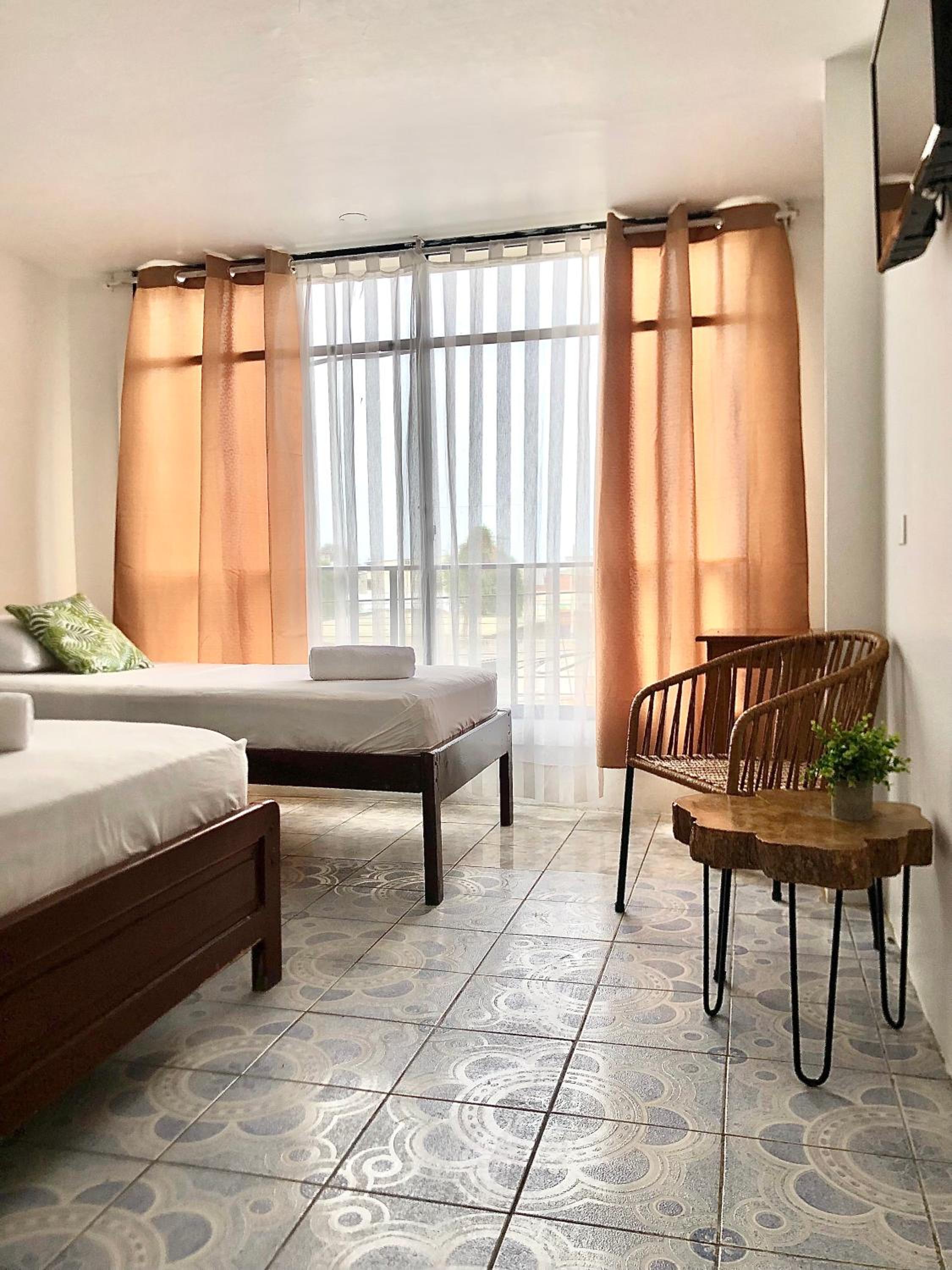 HOTEL PLAYAS PERDERNALES ECUADOR