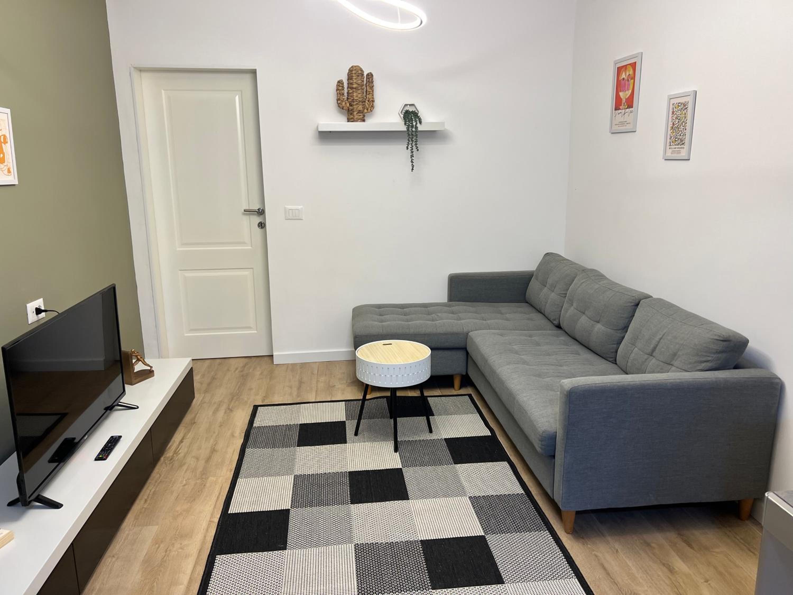 New Bazaar Cane Apartment 3