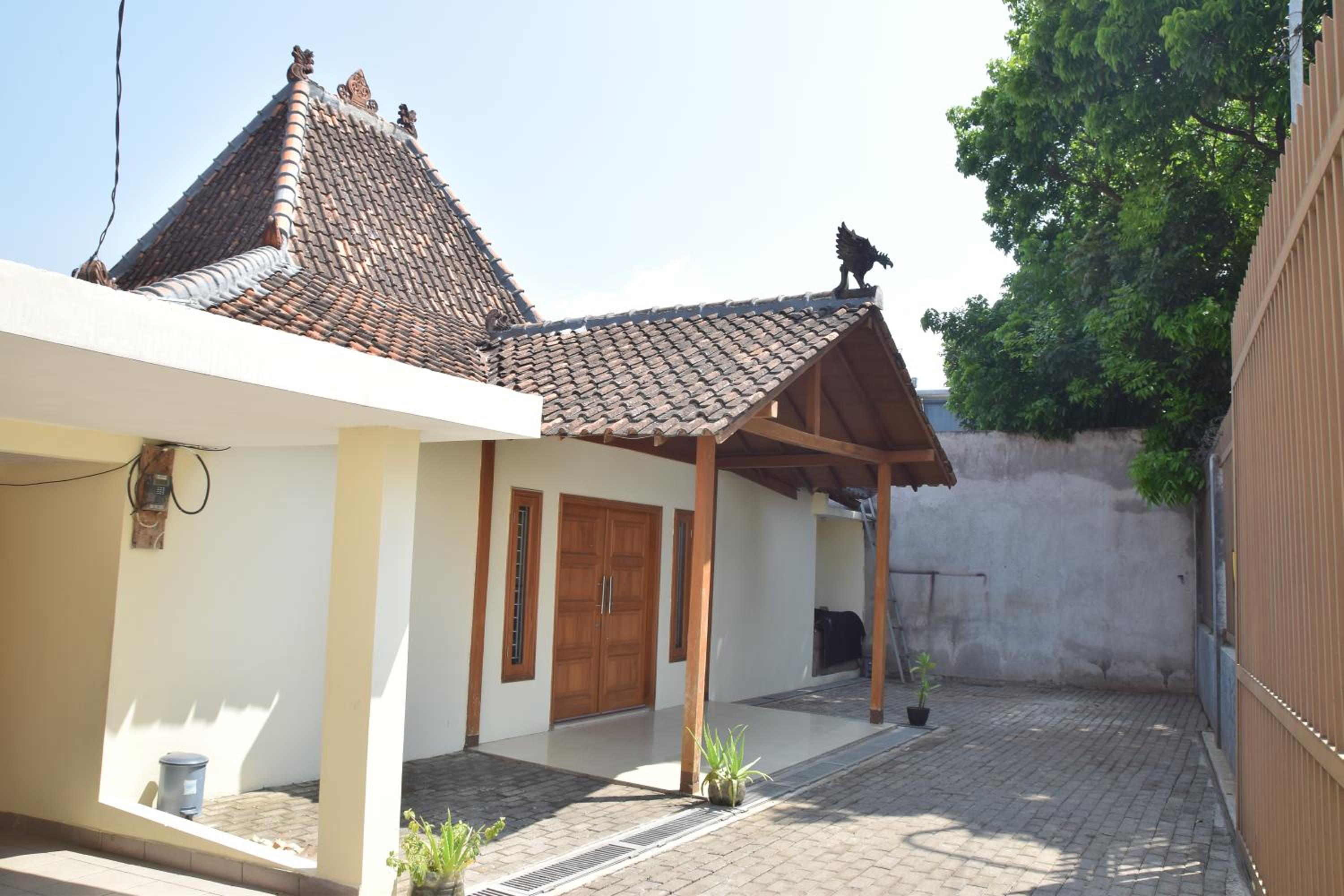 Kerinci Hill Holiday Home, Dago Golf (for families only) view 2