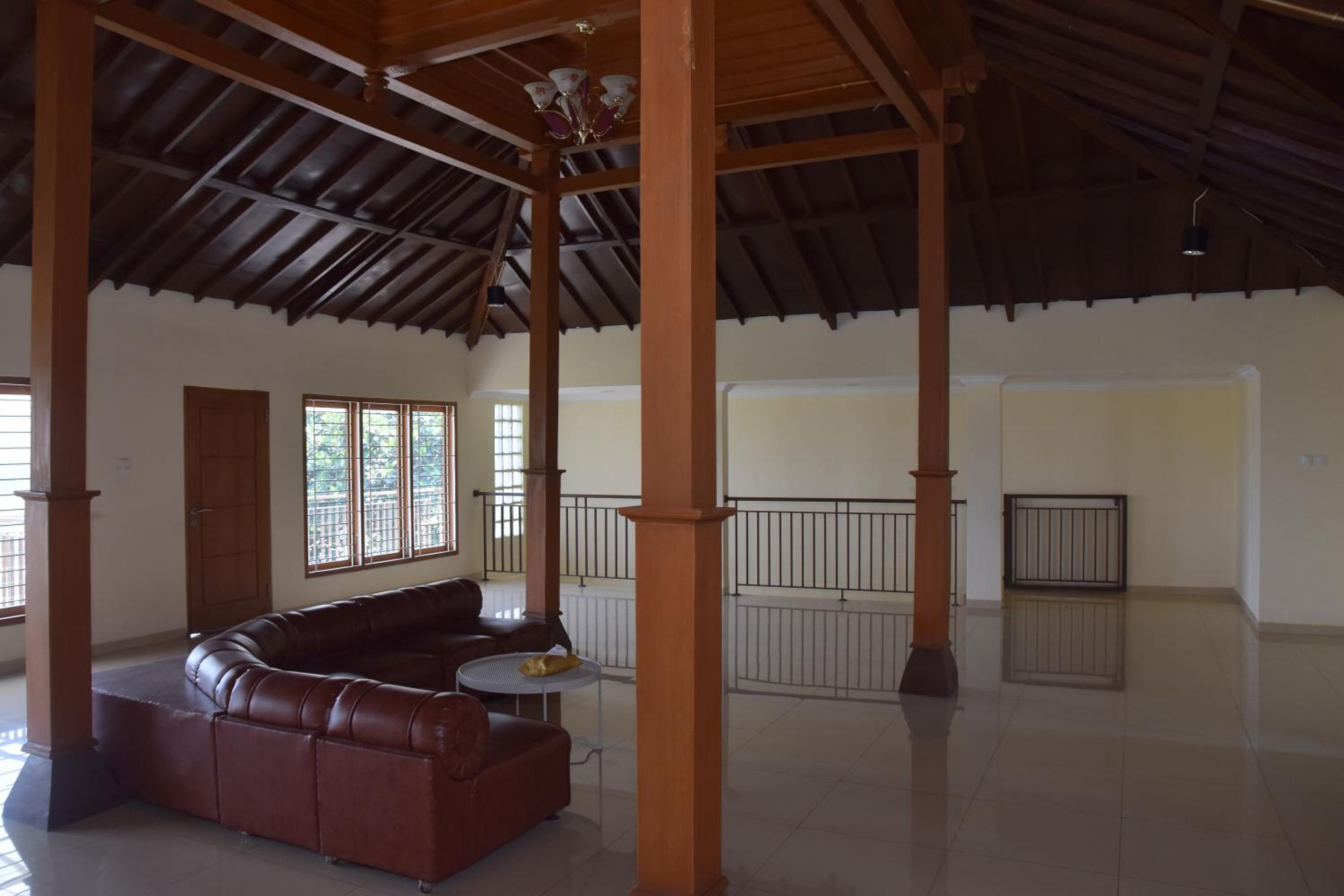 Kerinci Hill Holiday Home, Dago Golf (for families only) view 5