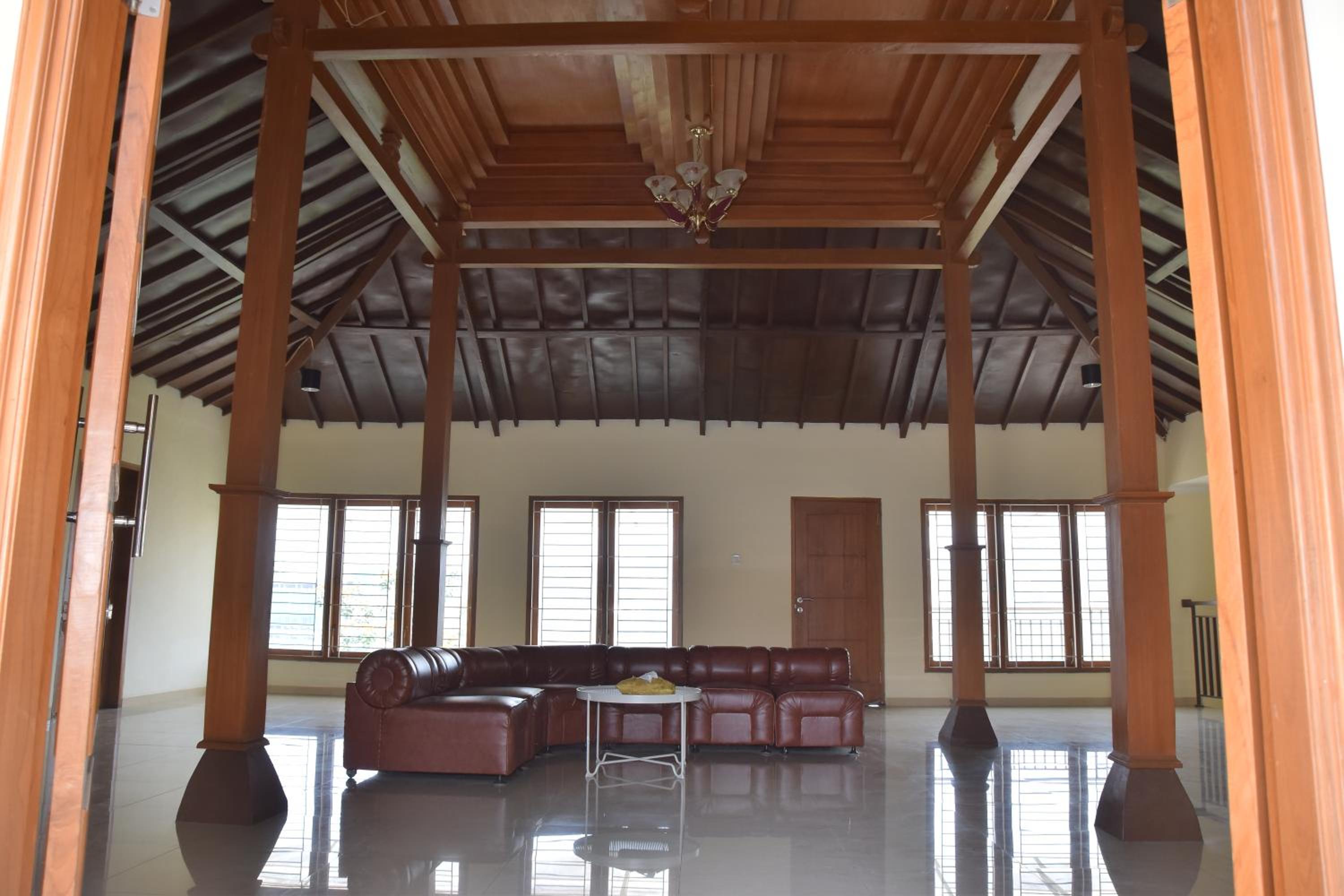 Kerinci Hill Holiday Home, Dago Golf (for families only) view 4