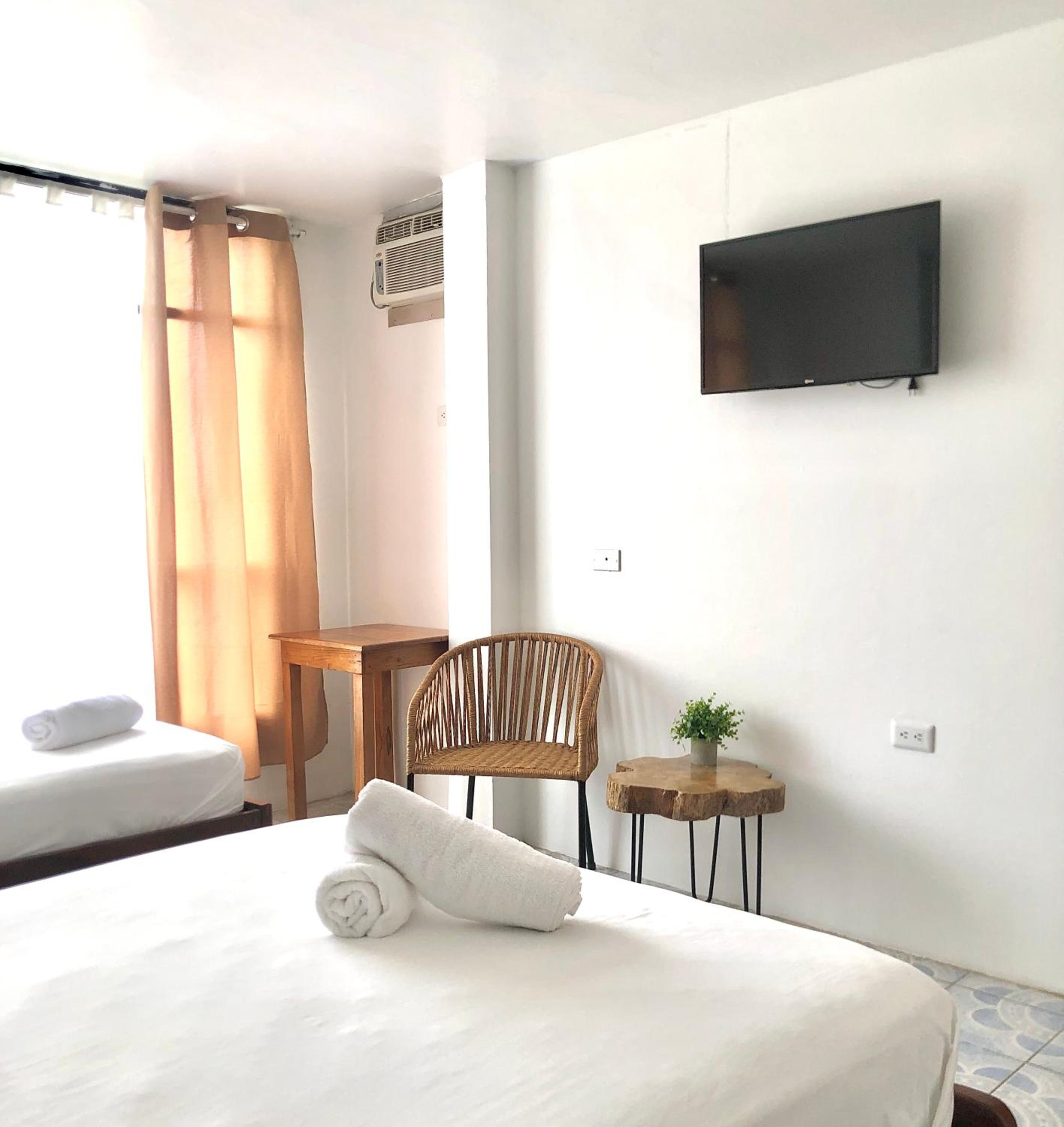 HOTEL PLAYAS PERDERNALES ECUADOR