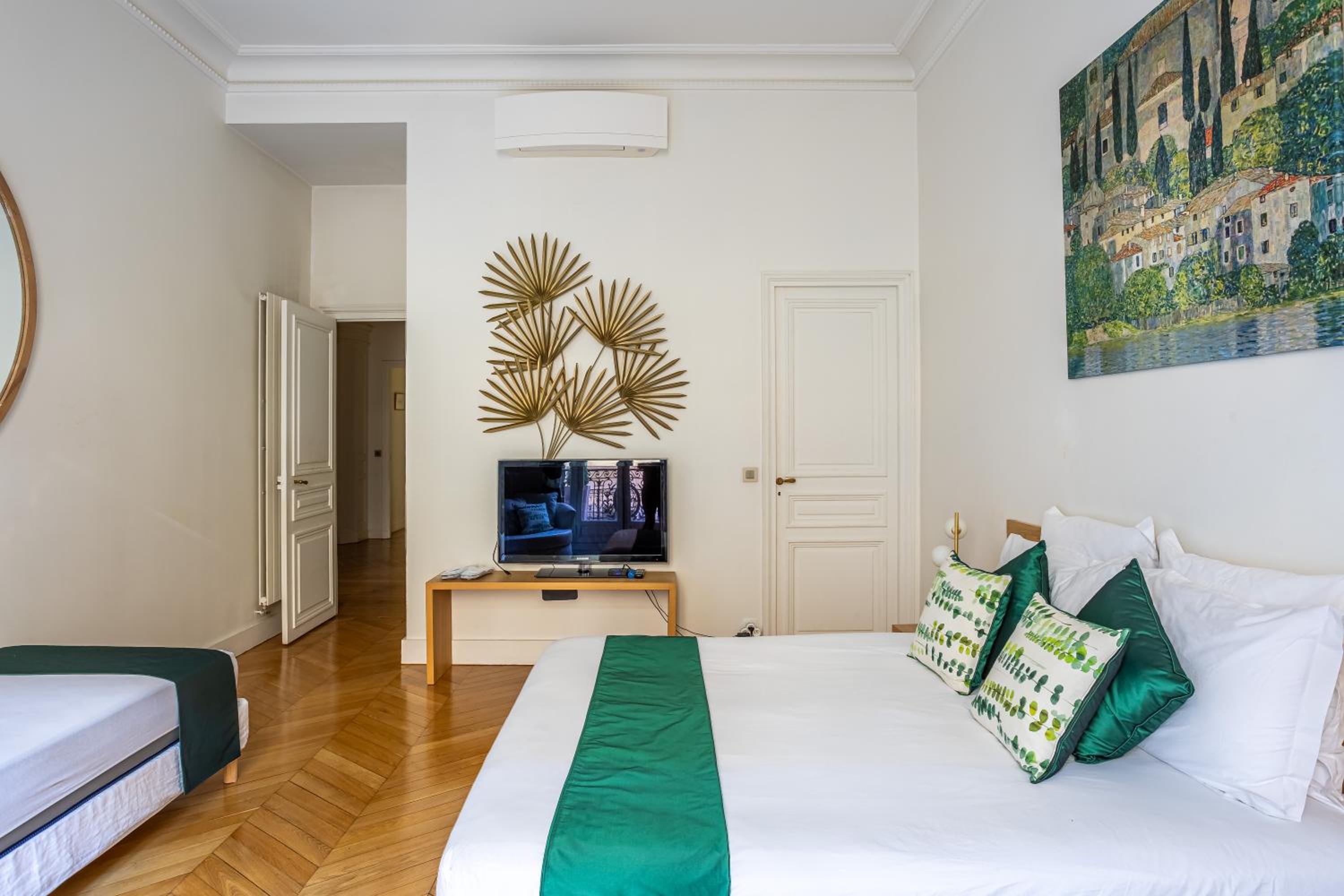 Prestigious Appartement Trocadero