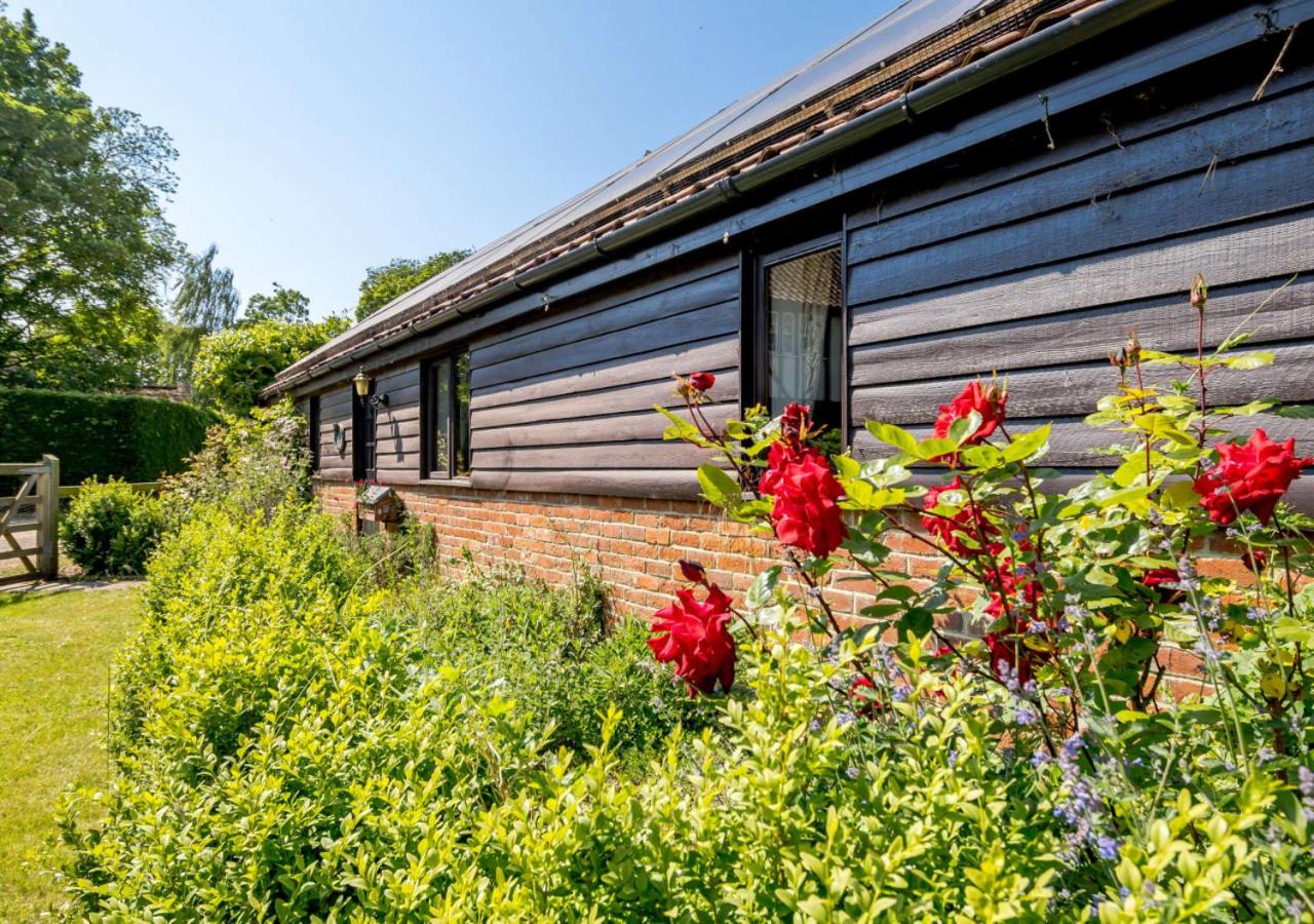 Farnham Vacations - The Cartshed at Farnham Barn - Property Image 8