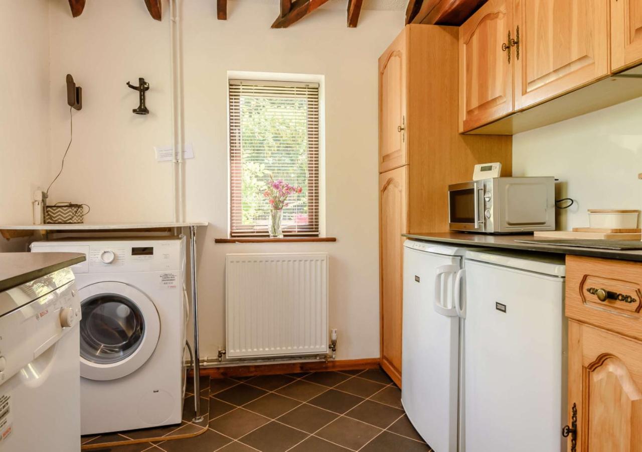 Farnham Vacations - The Cartshed at Farnham Barn - Property Image 5