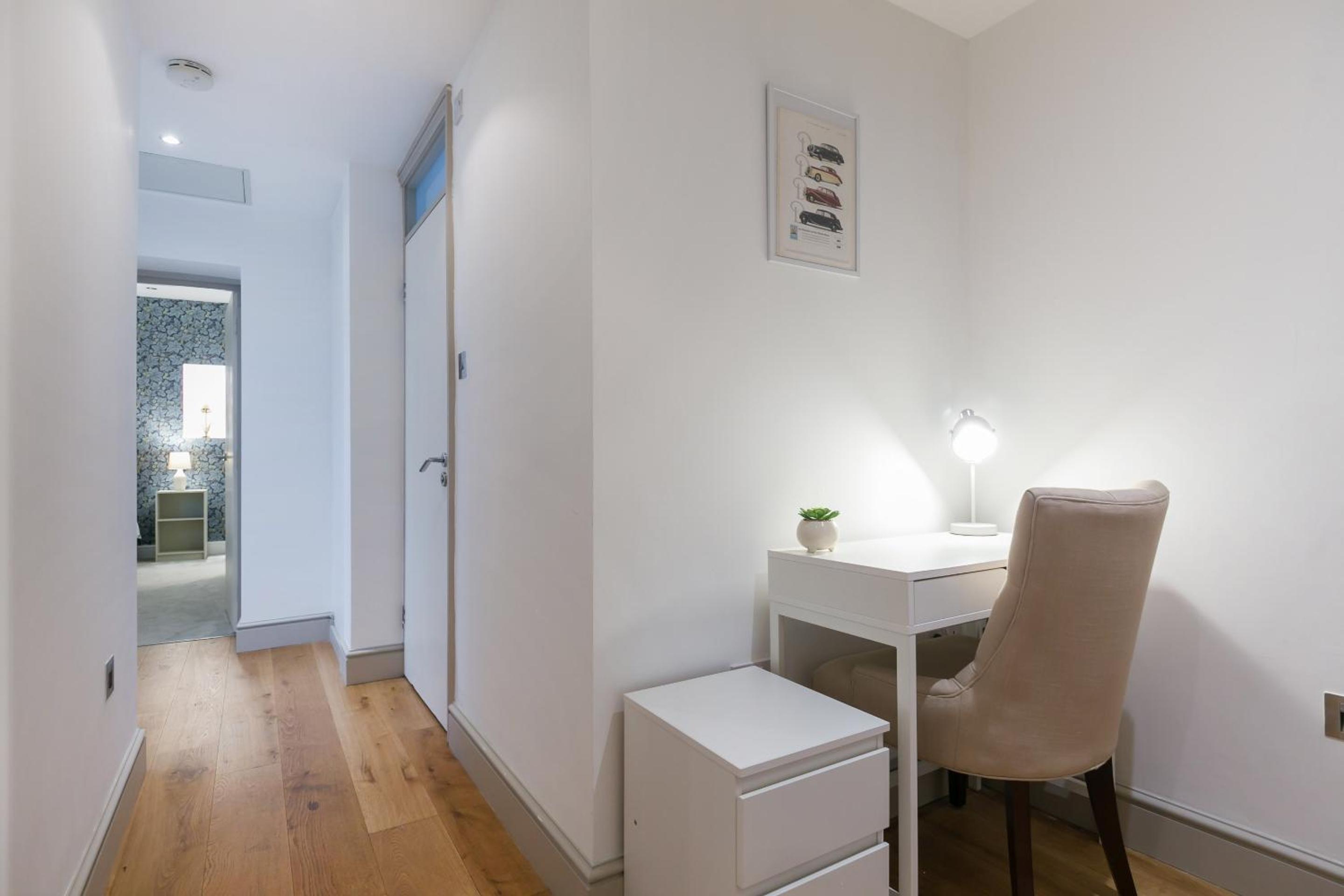 The Notting Hill Residence - 2 BR Apartment Close to Hyde Park
