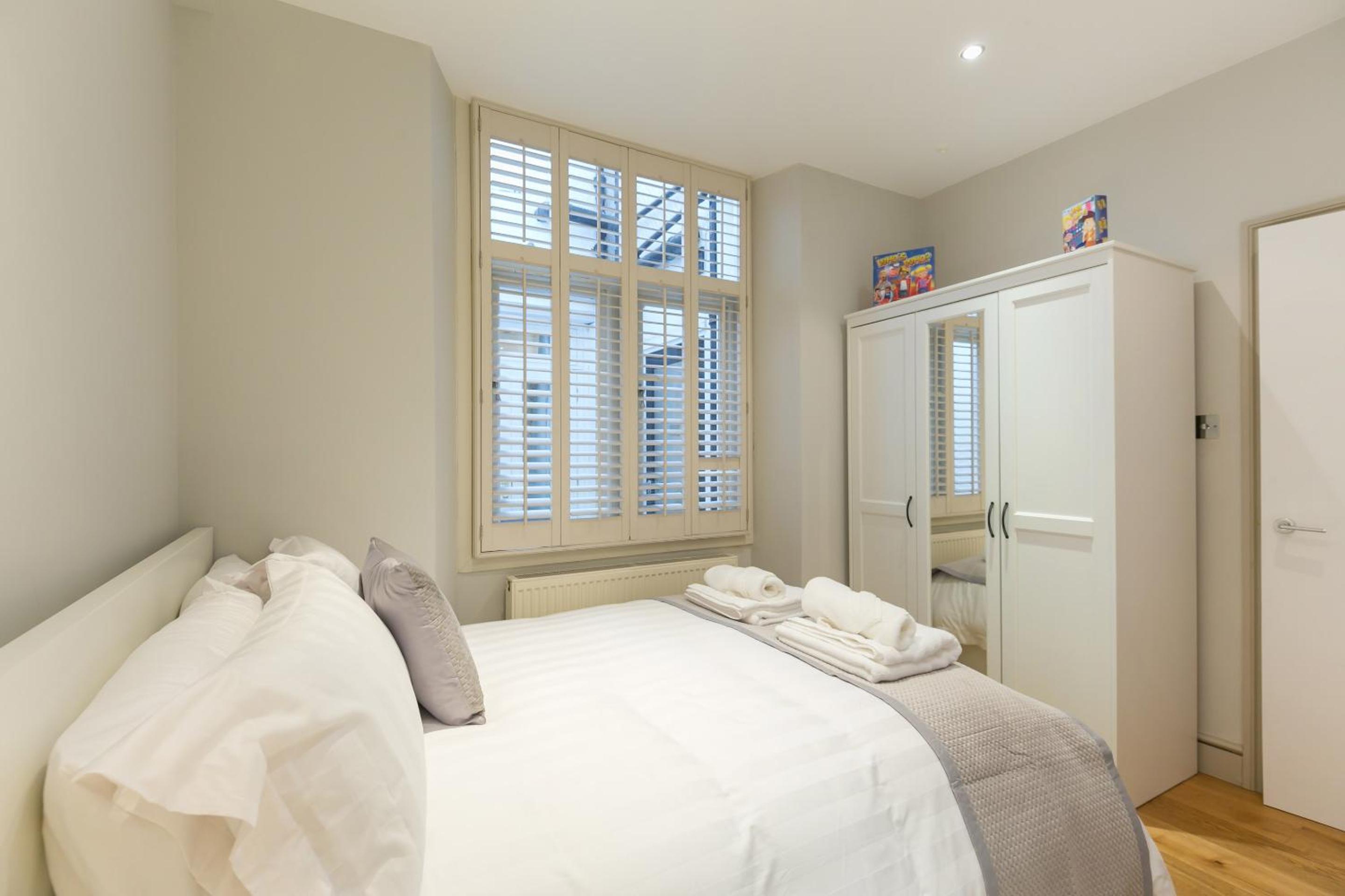 The Notting Hill Residence - 2 BR Apartment Close to Hyde Park