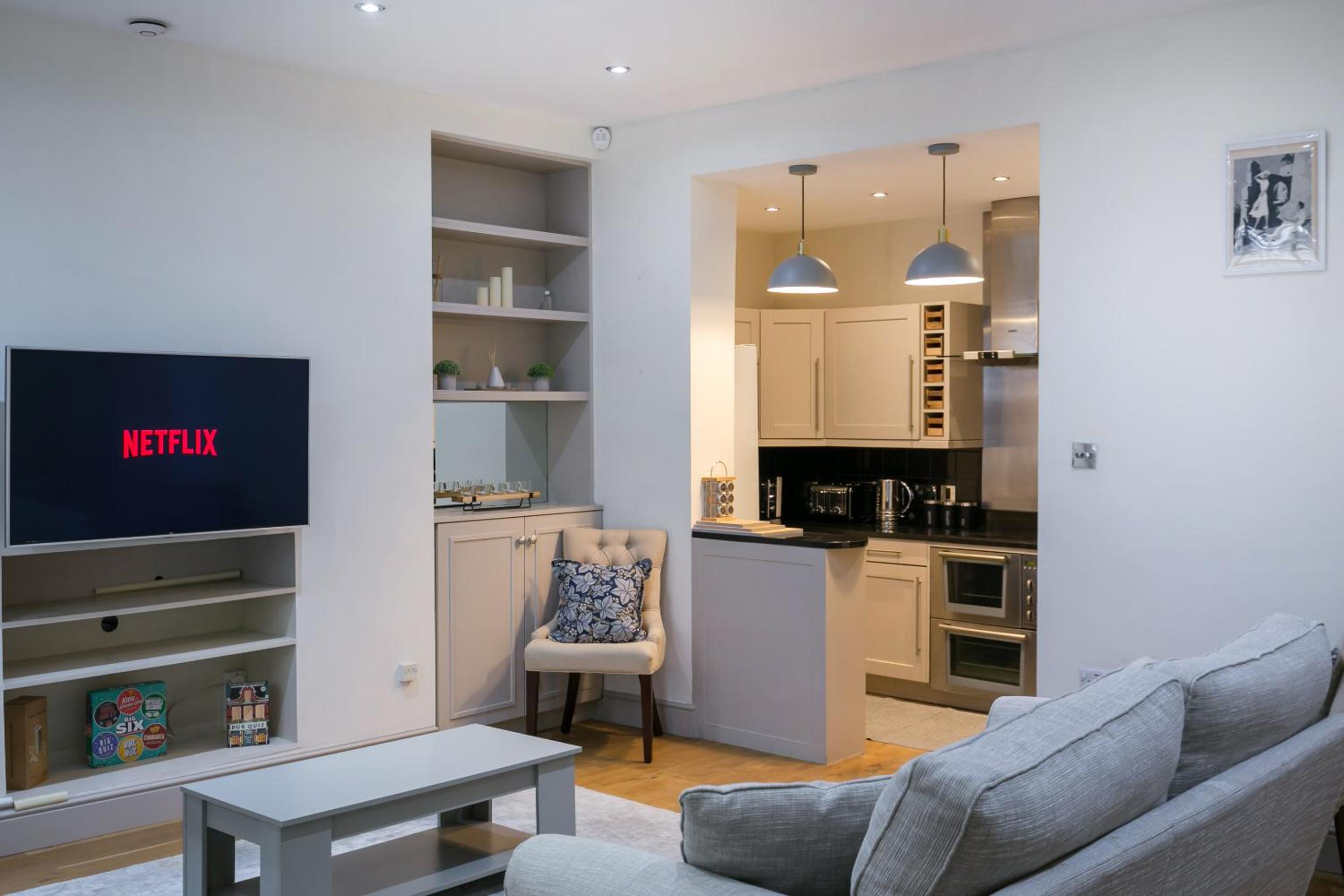 The Notting Hill Residence - 2 BR Apartment Close to Hyde Park