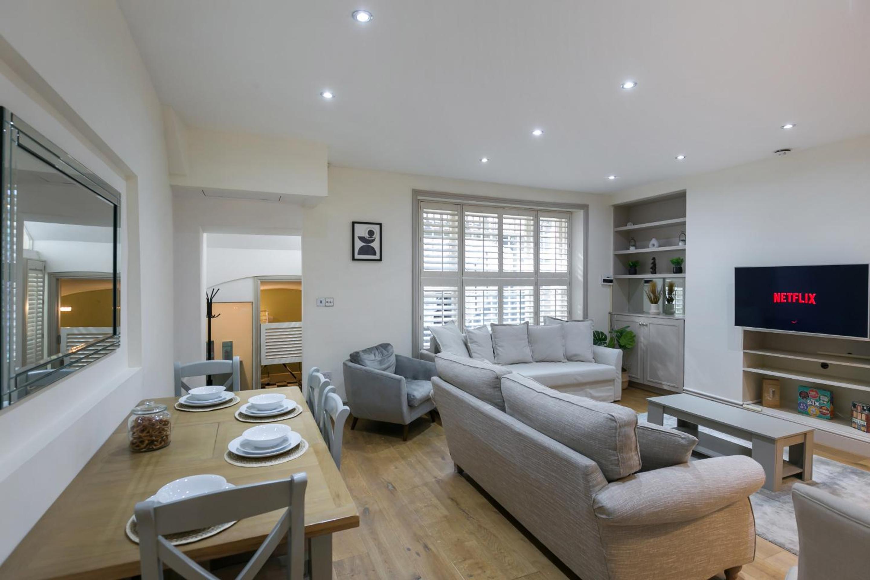 The Notting Hill Residence - 2 BR Apartment Close to Hyde Park