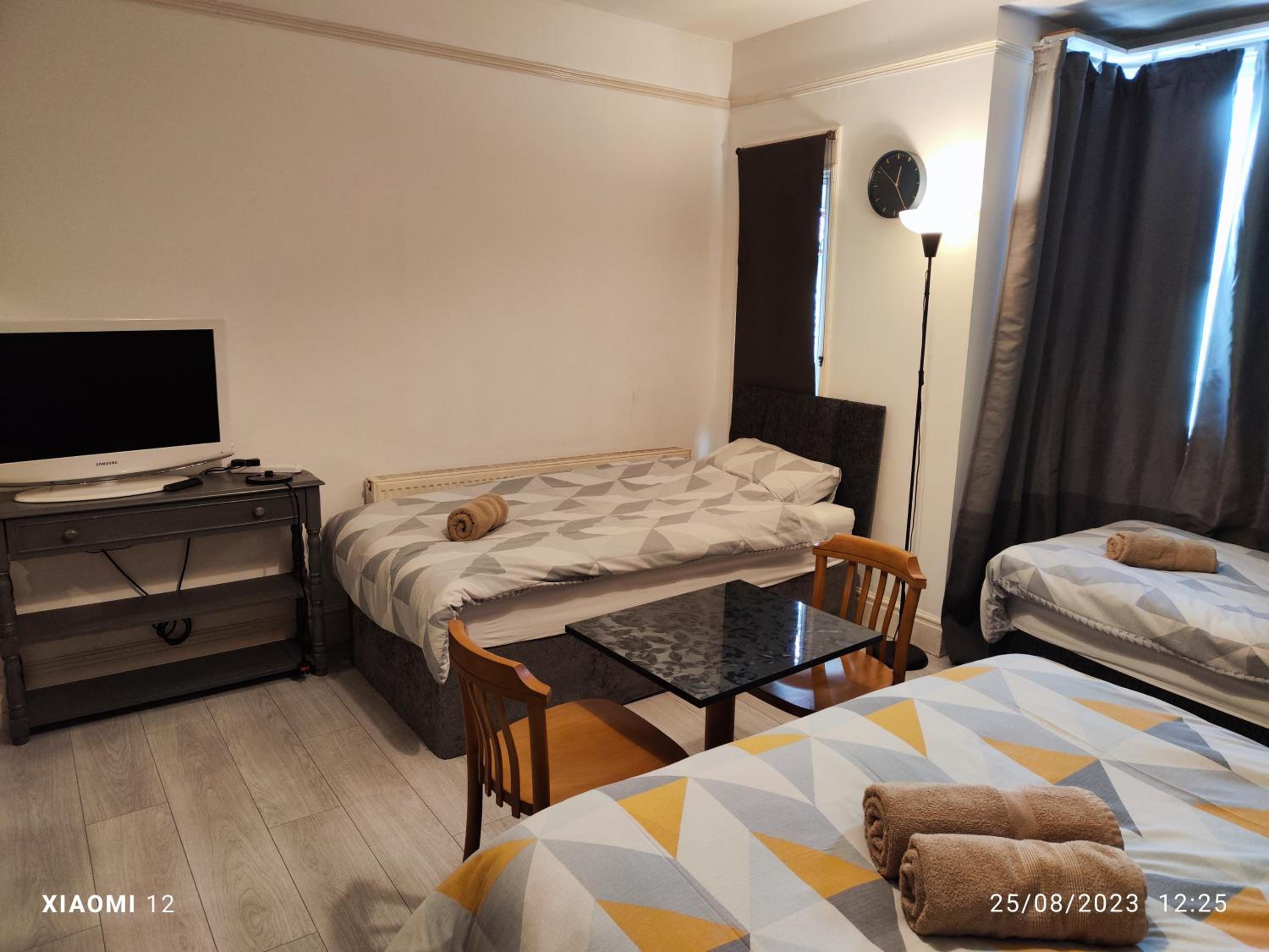 Leicester Vacations - St Lucia lodge Leicester long stays available - Property Image 20