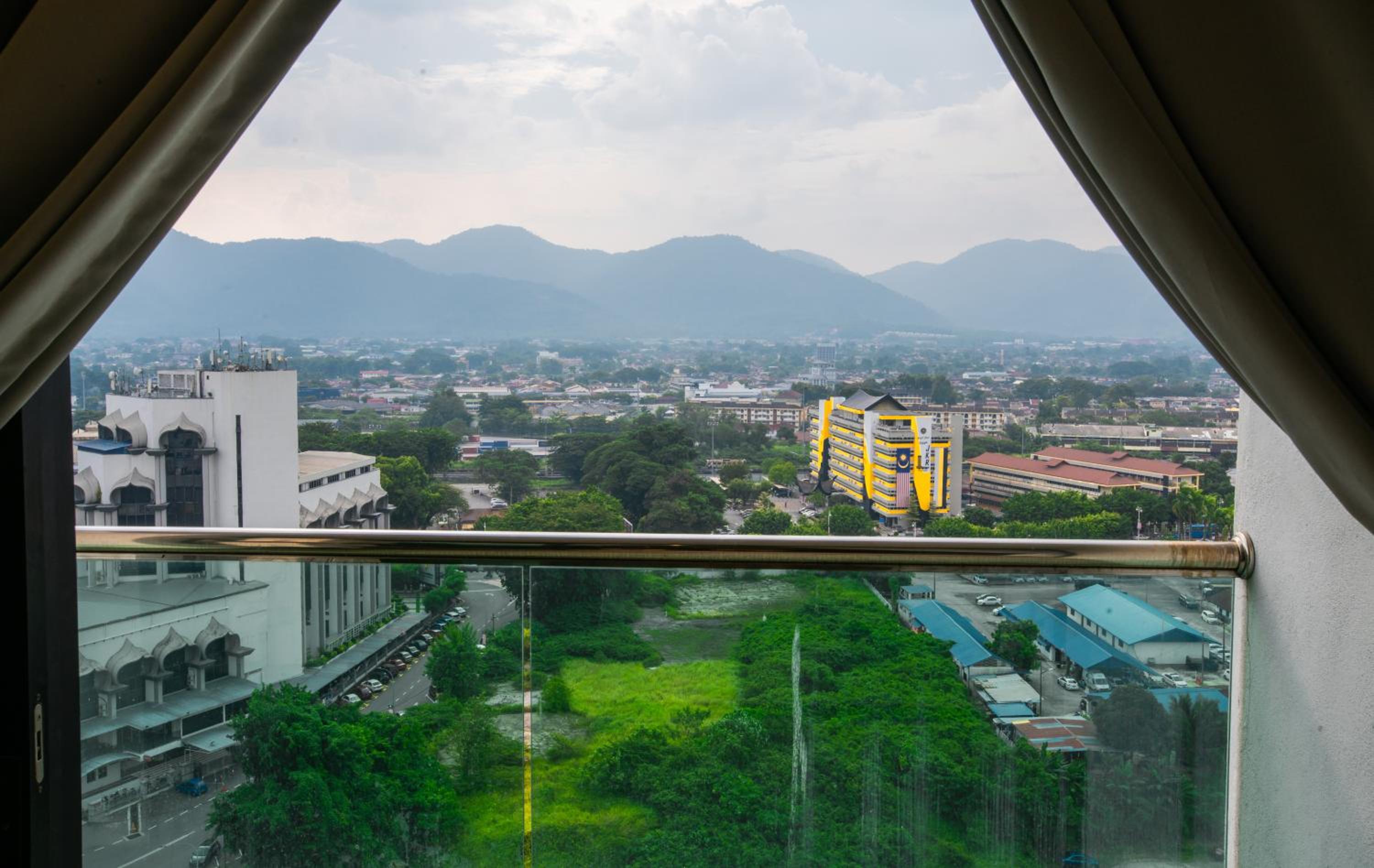 Stylish River-View Apartment In Ipoh photo 5