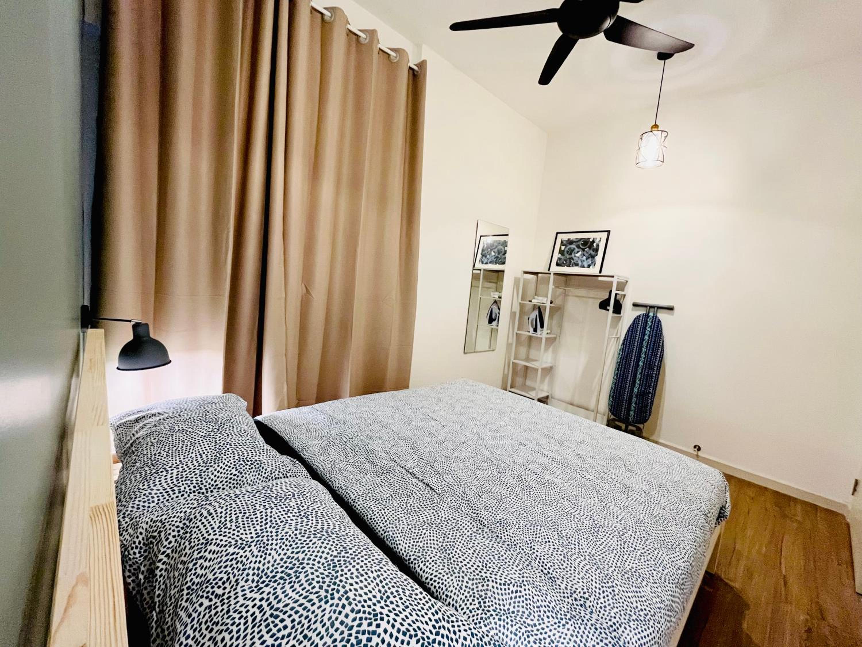 COMFY SKY SUITE Free Wifi & Netflix photo 5