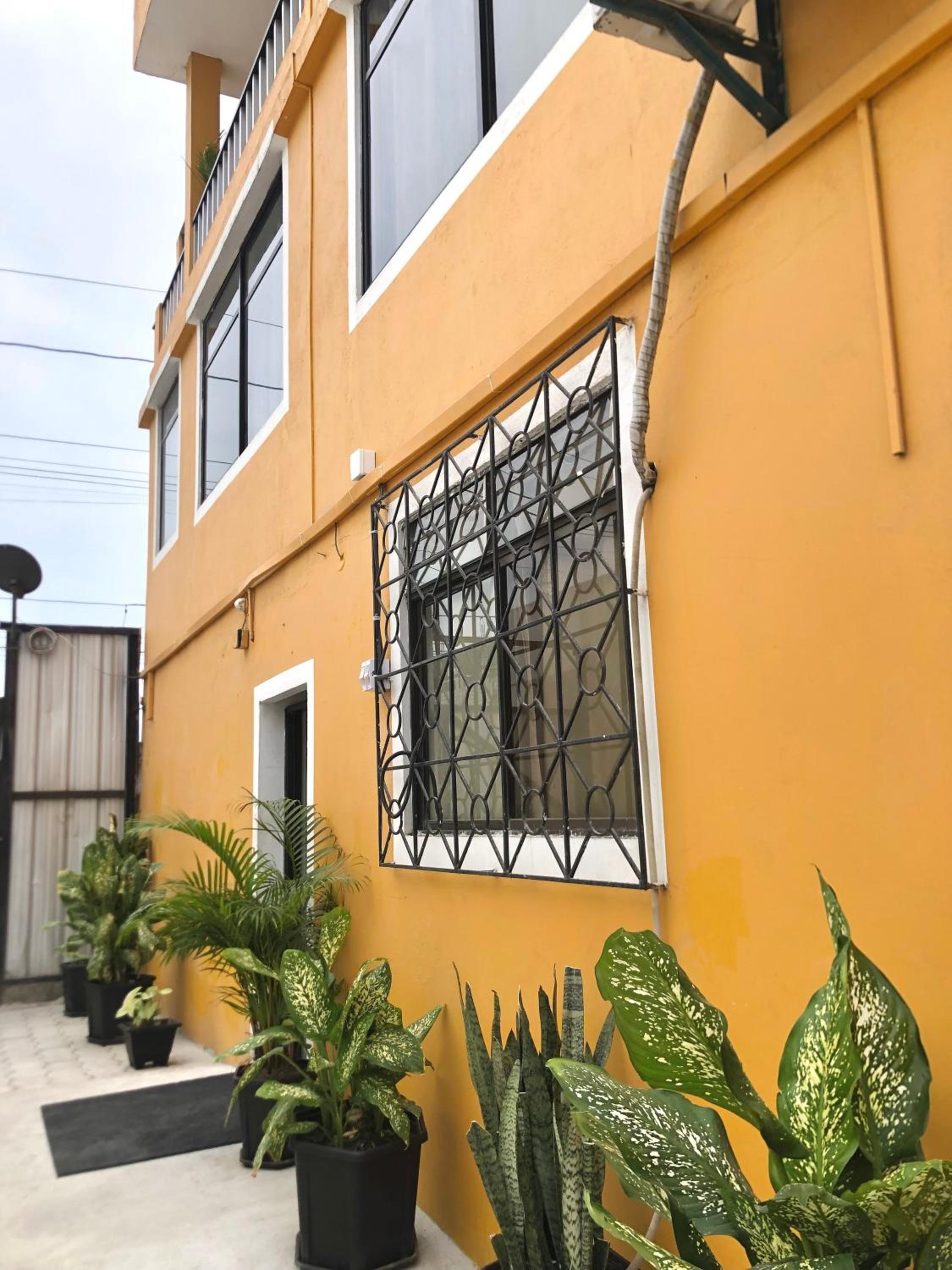 HOTEL PLAYAS PERDERNALES ECUADOR