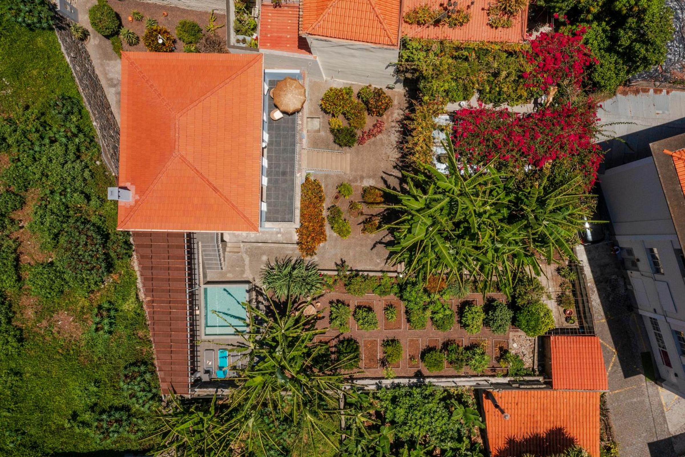 Villa Quebra Costas by An Island Apart