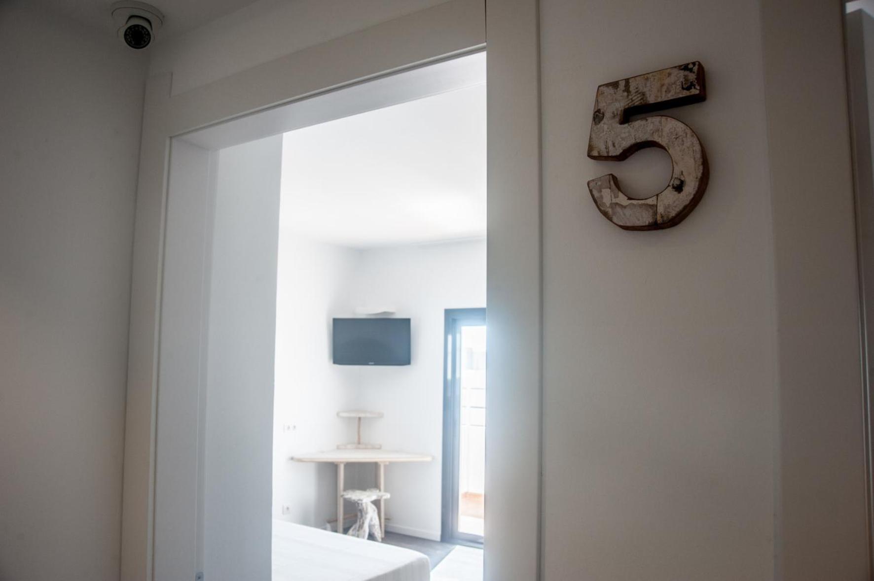 Hostal Bon Sol view 4