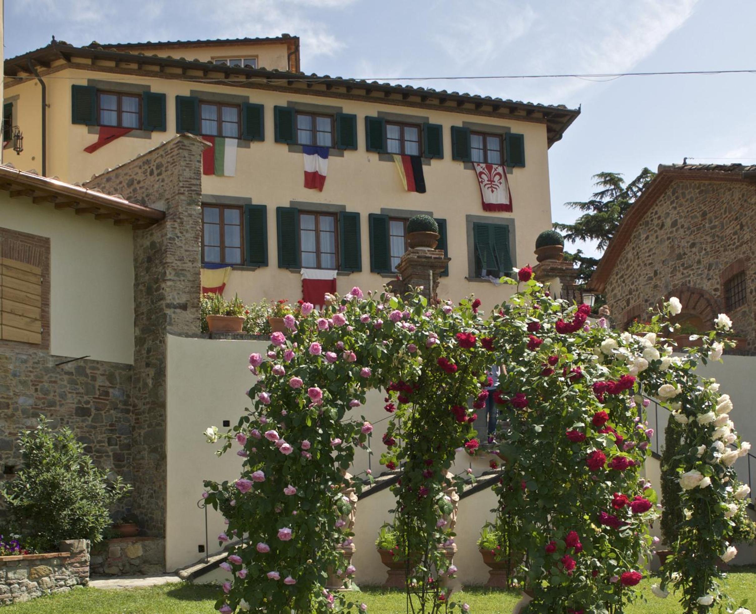 Anacleto via Castello 48 view 5